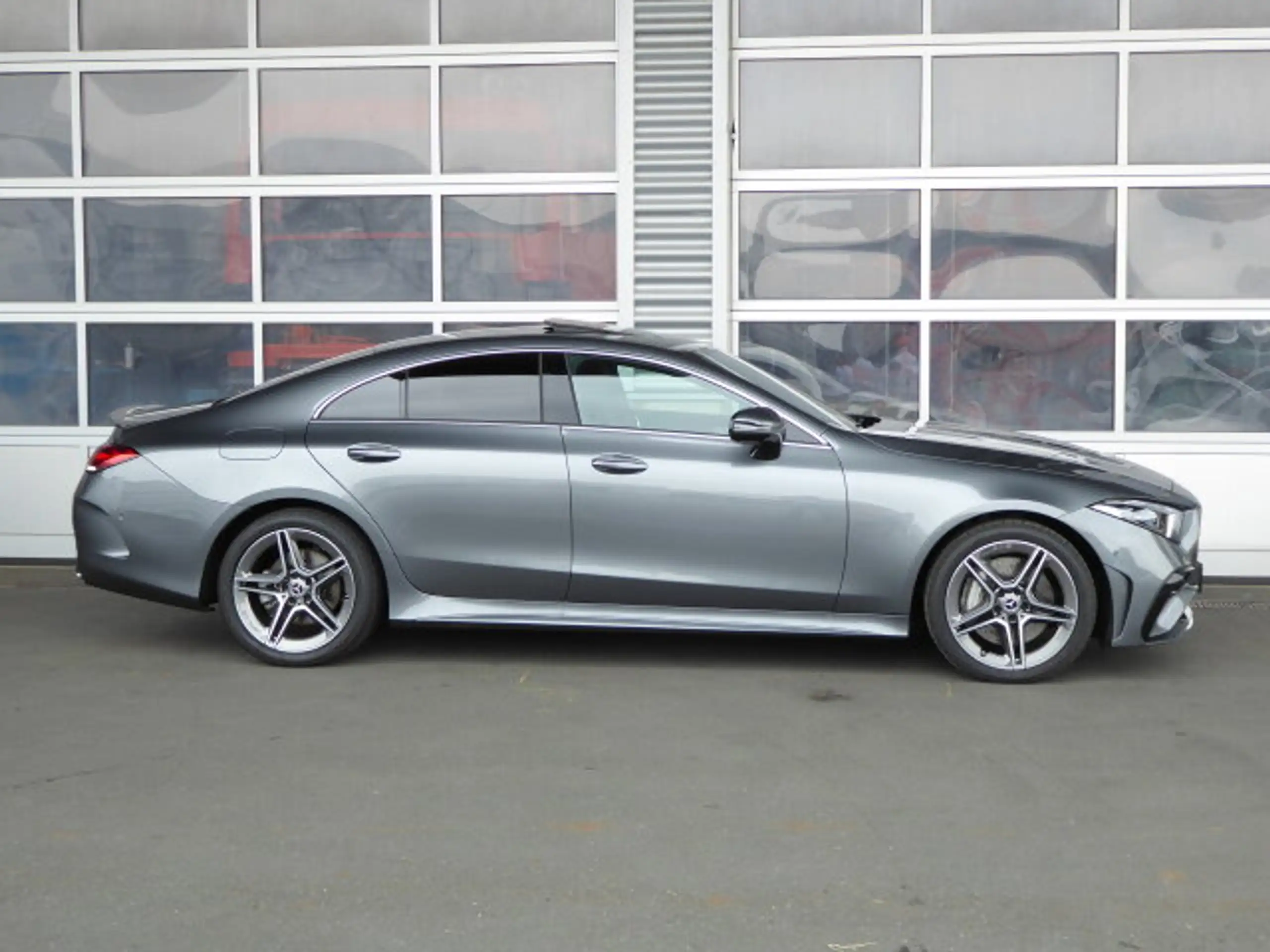 Mercedes-Benz - CLS 400