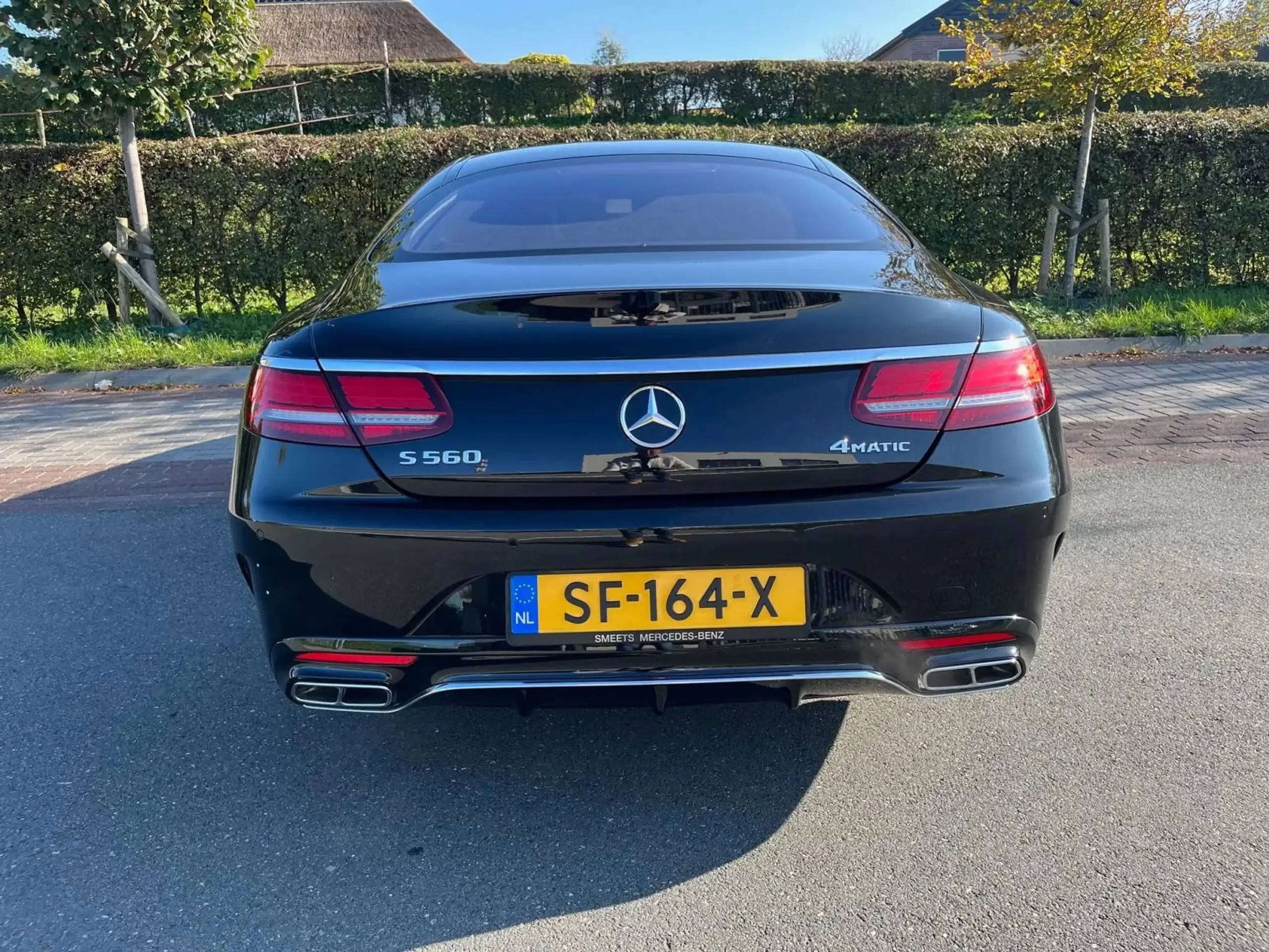 Mercedes-Benz - S 560