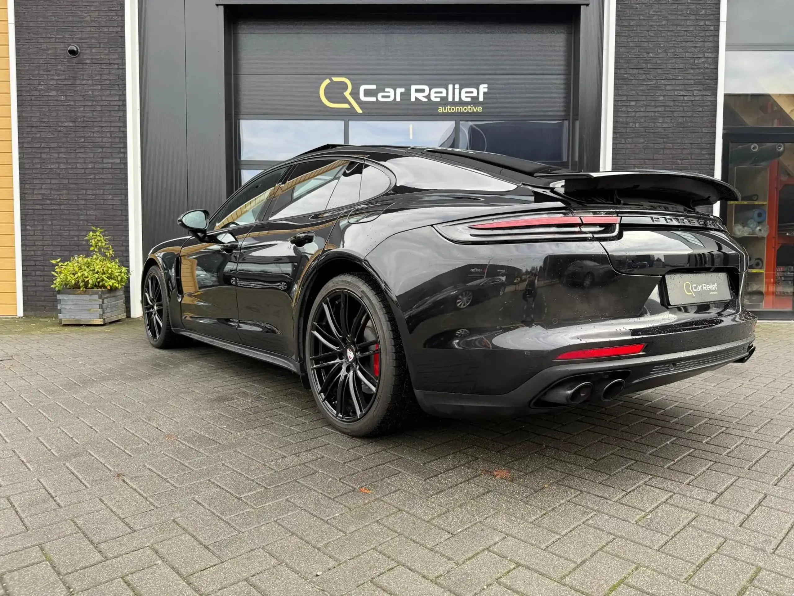 Porsche - Panamera