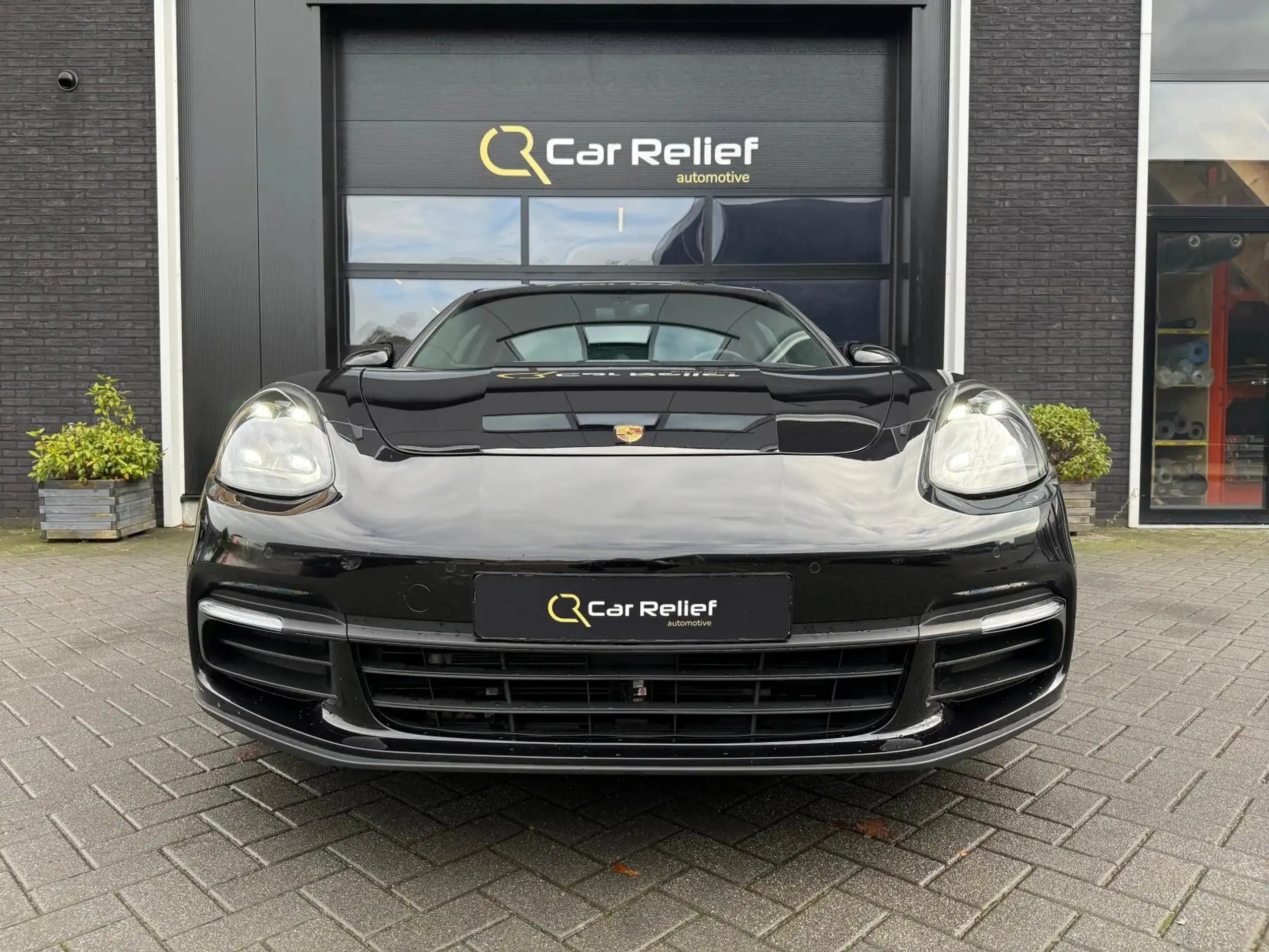 Porsche - Panamera