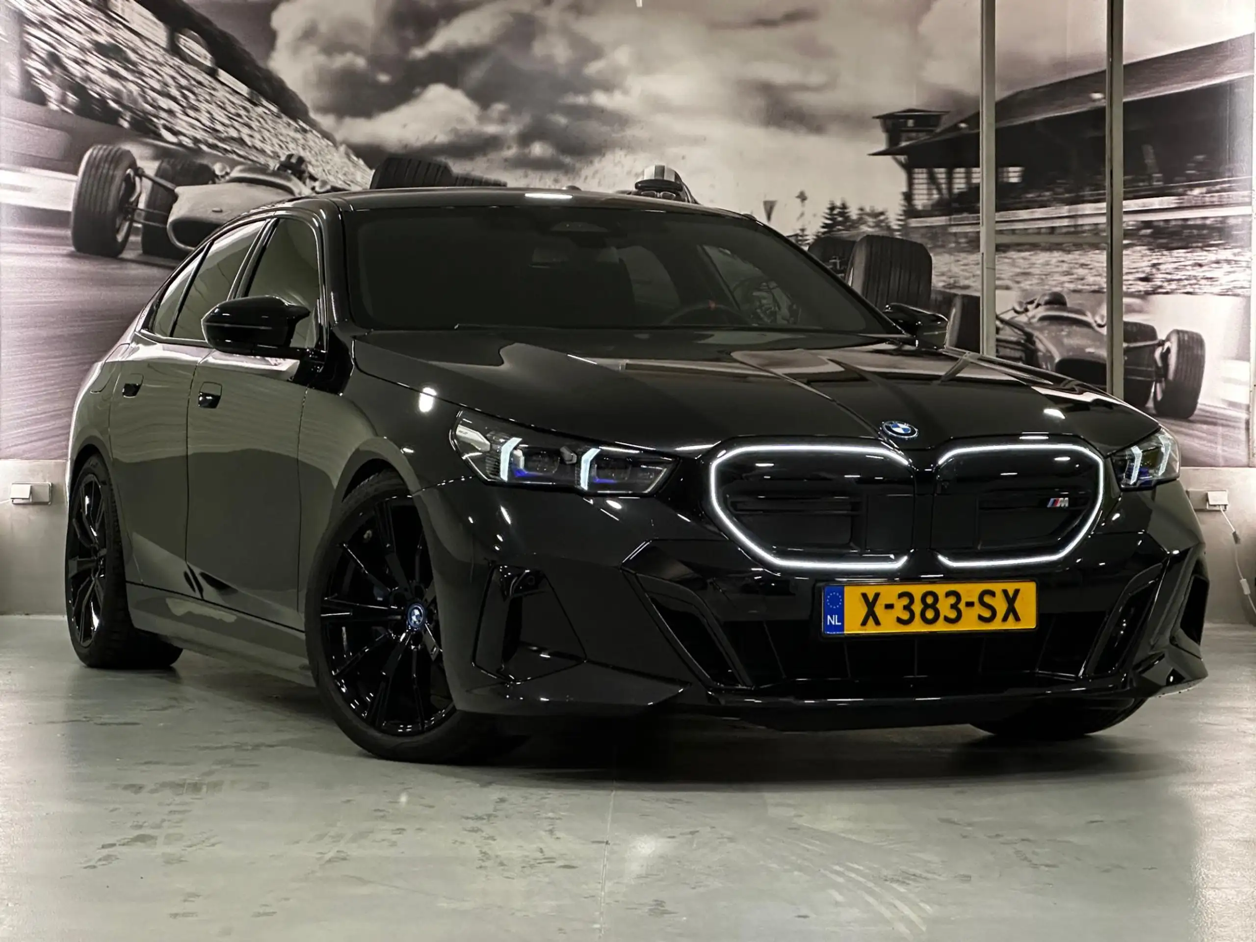 BMW - i5