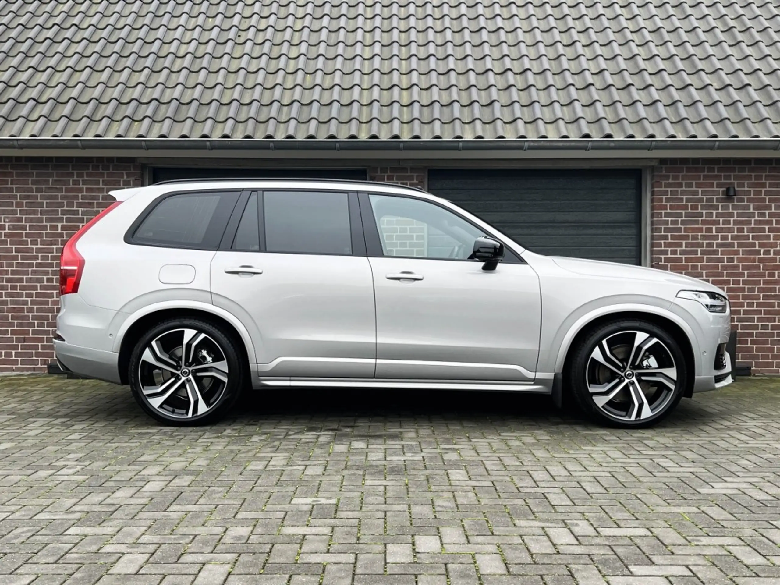 Volvo - XC90