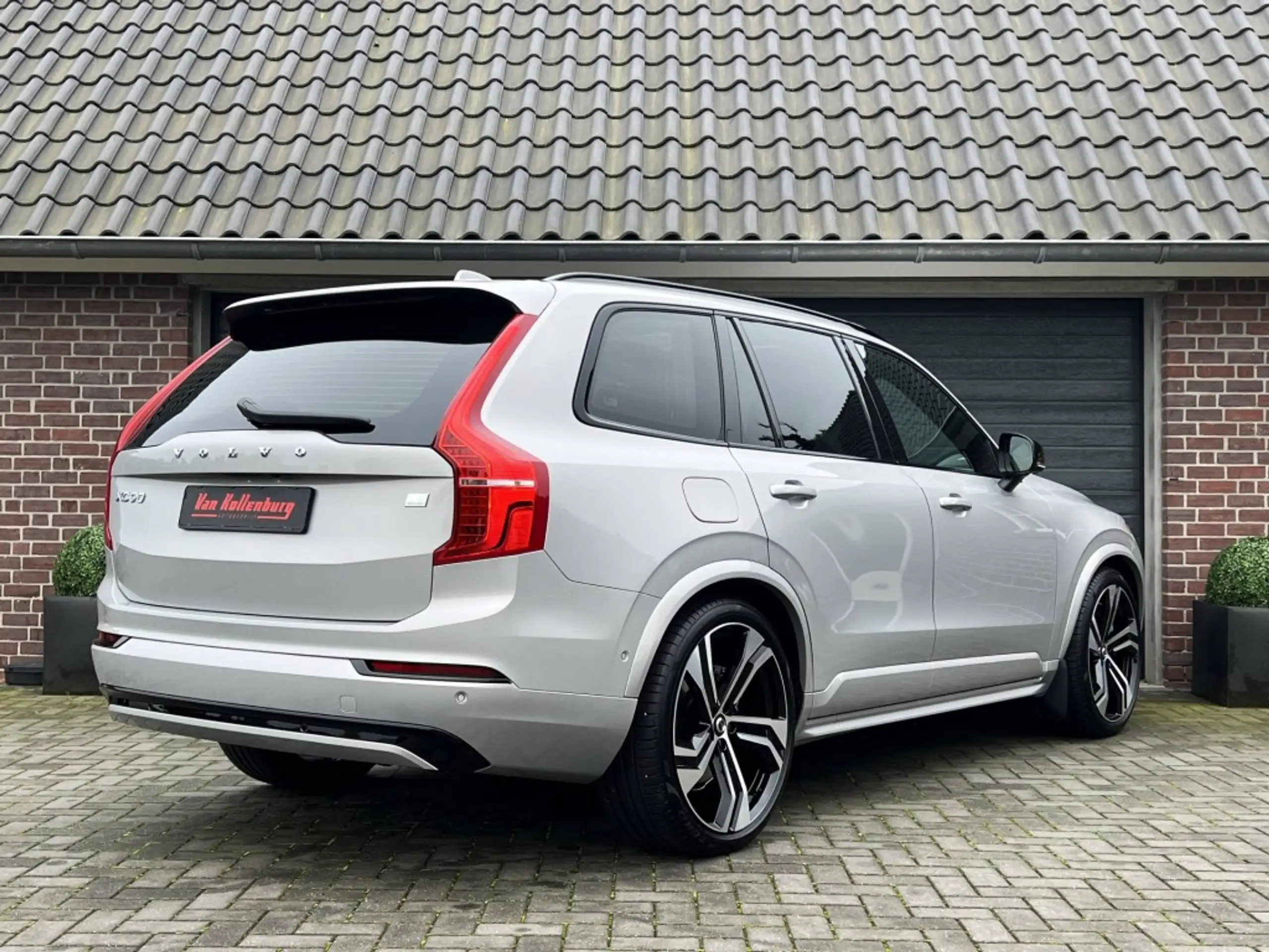 Volvo - XC90