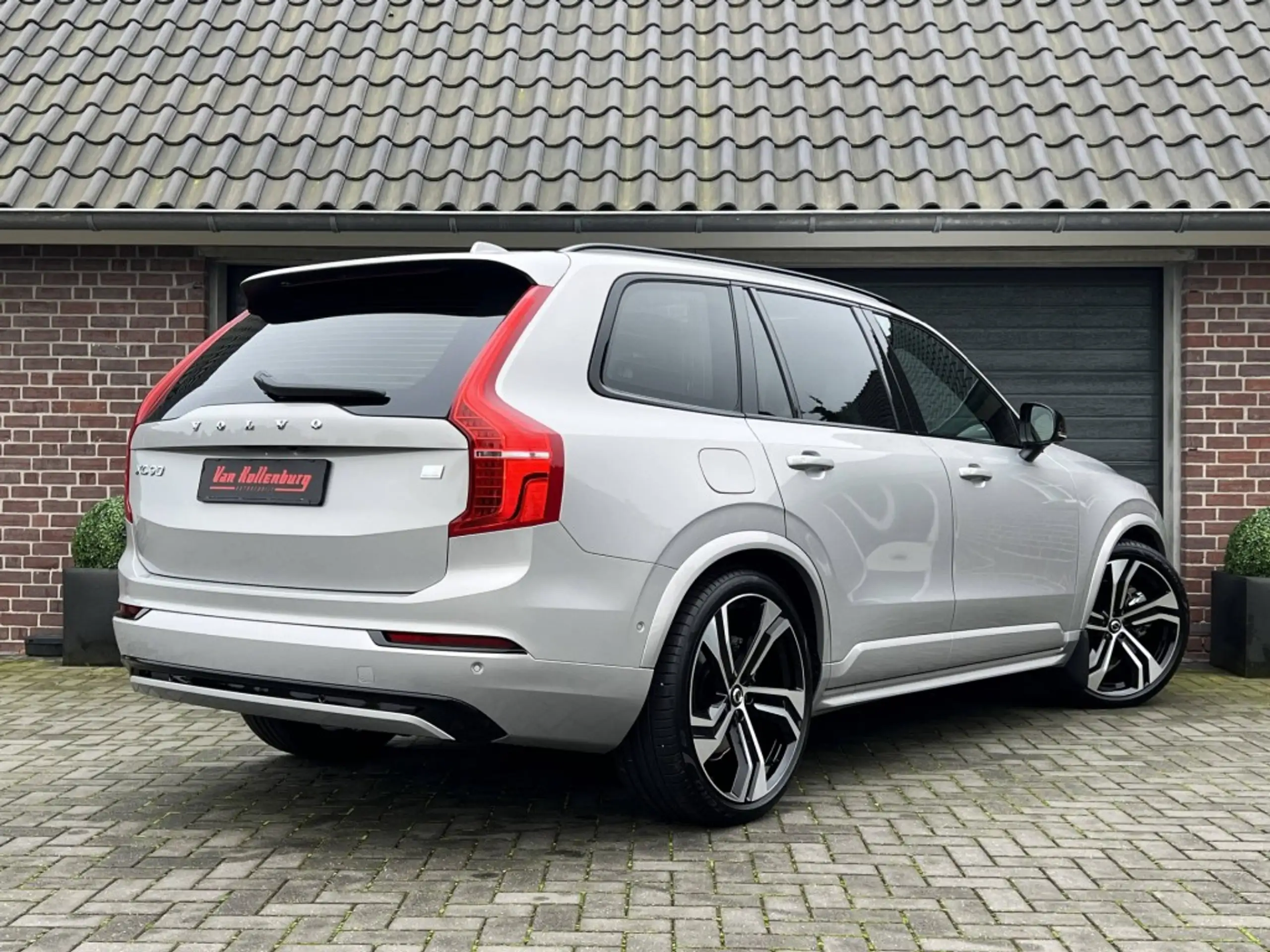 Volvo - XC90