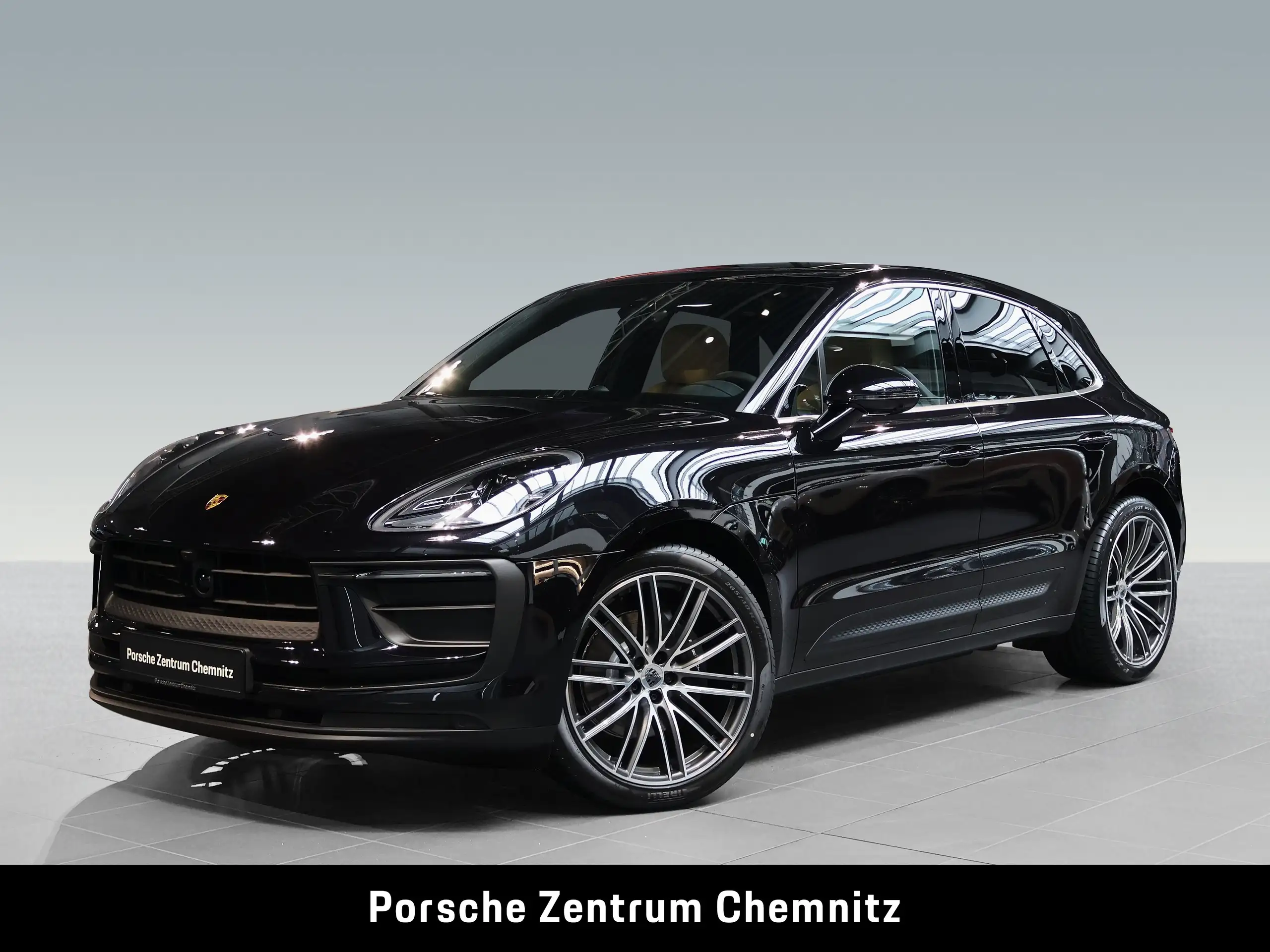 Porsche - Macan