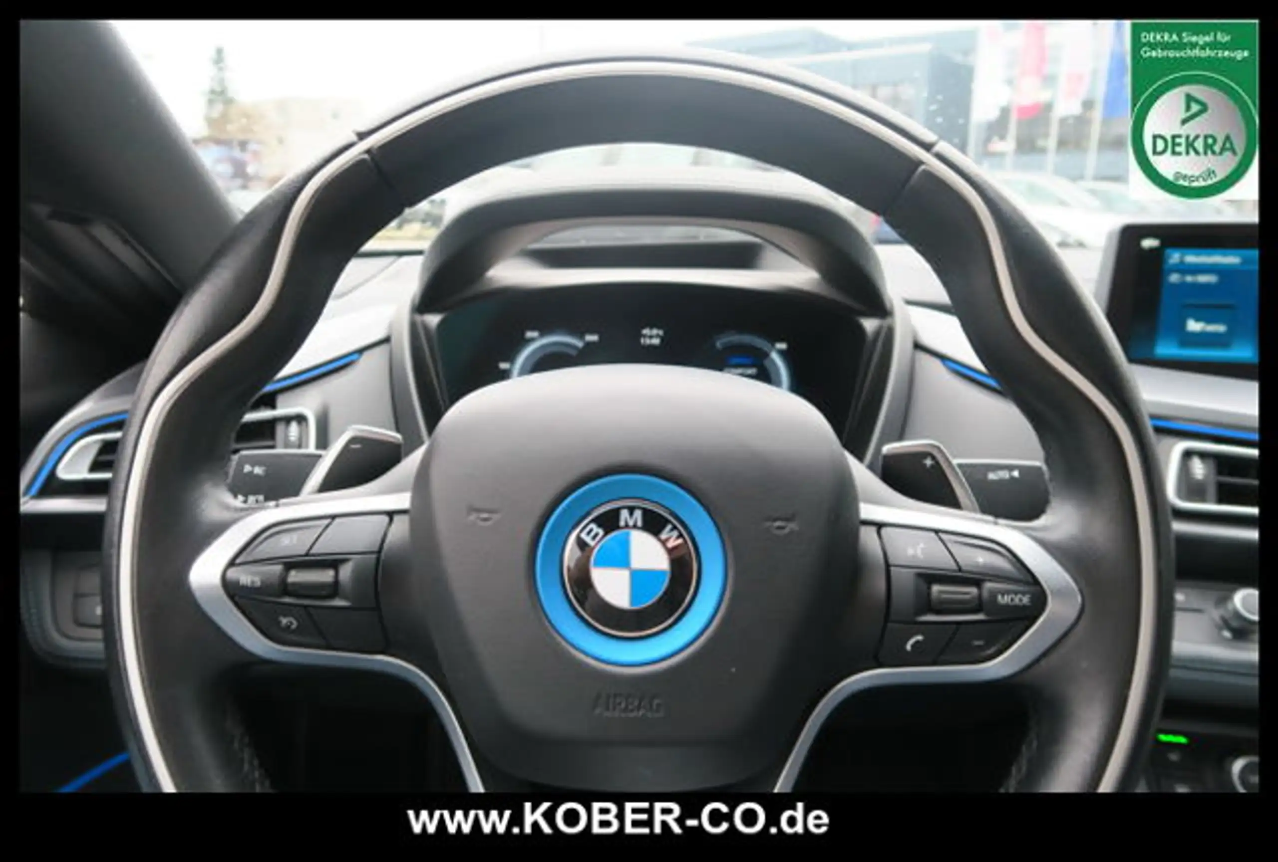 BMW - i8