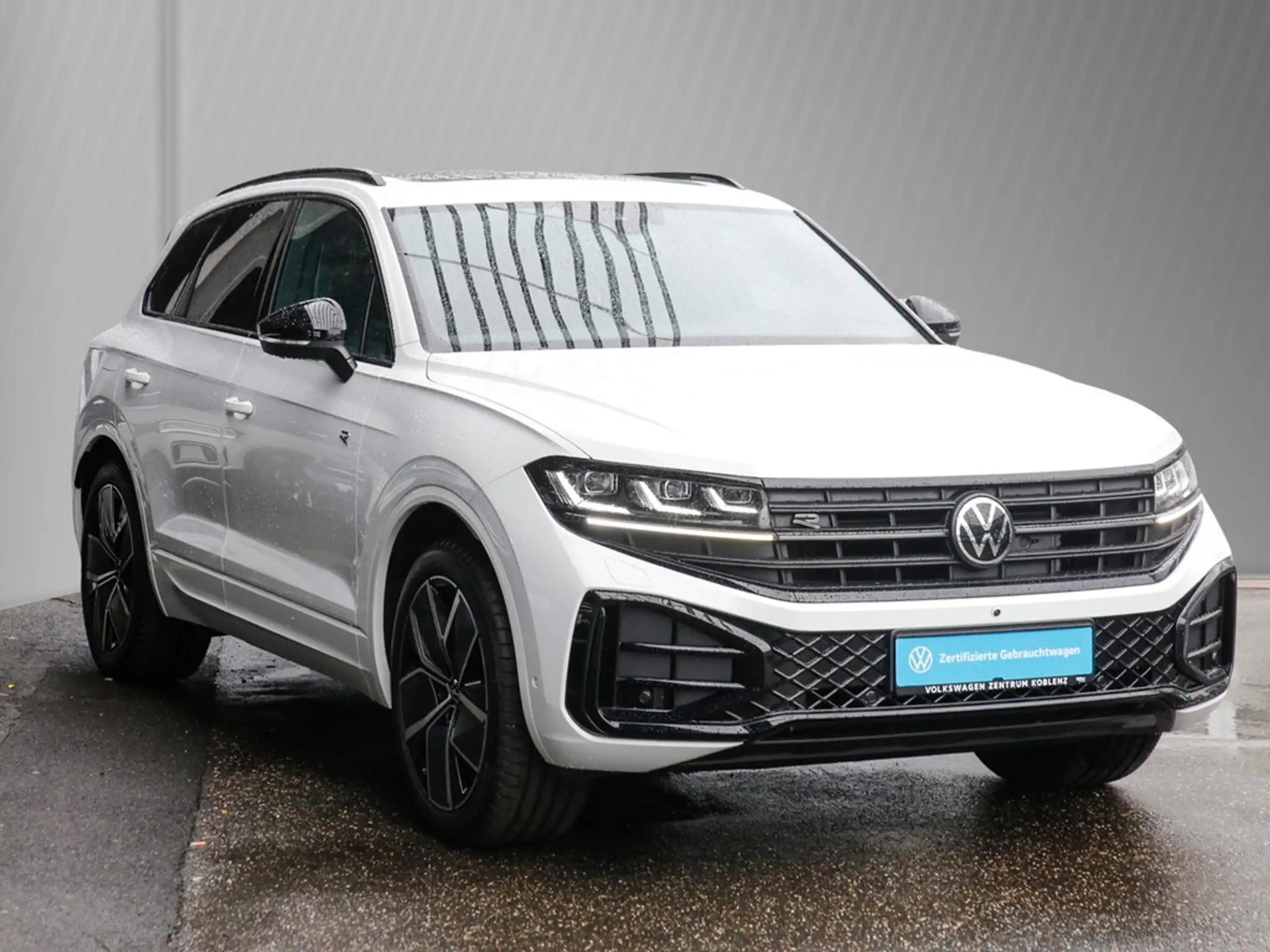 Volkswagen - Touareg