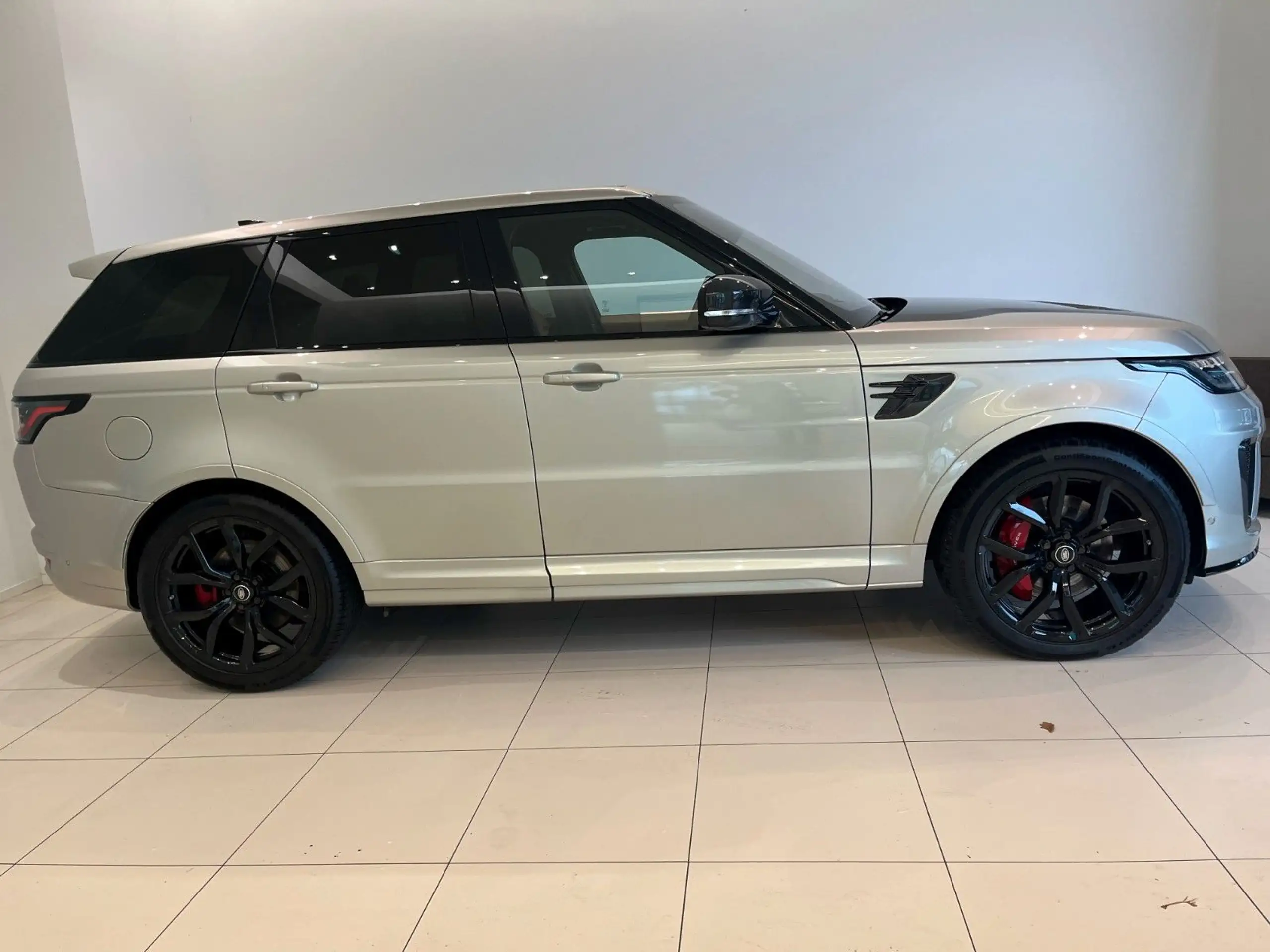 Land Rover - Range Rover Sport