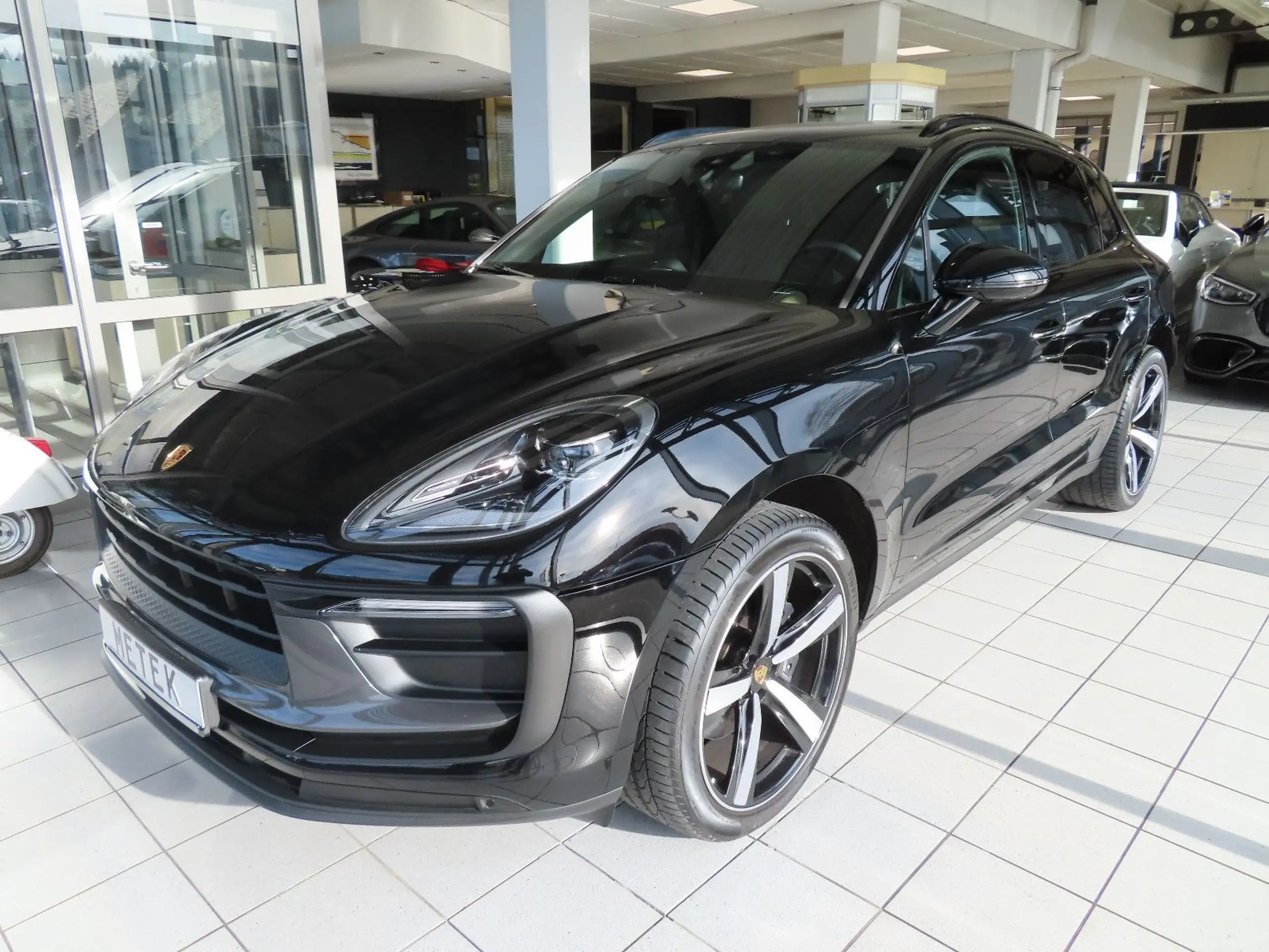 Porsche - Macan