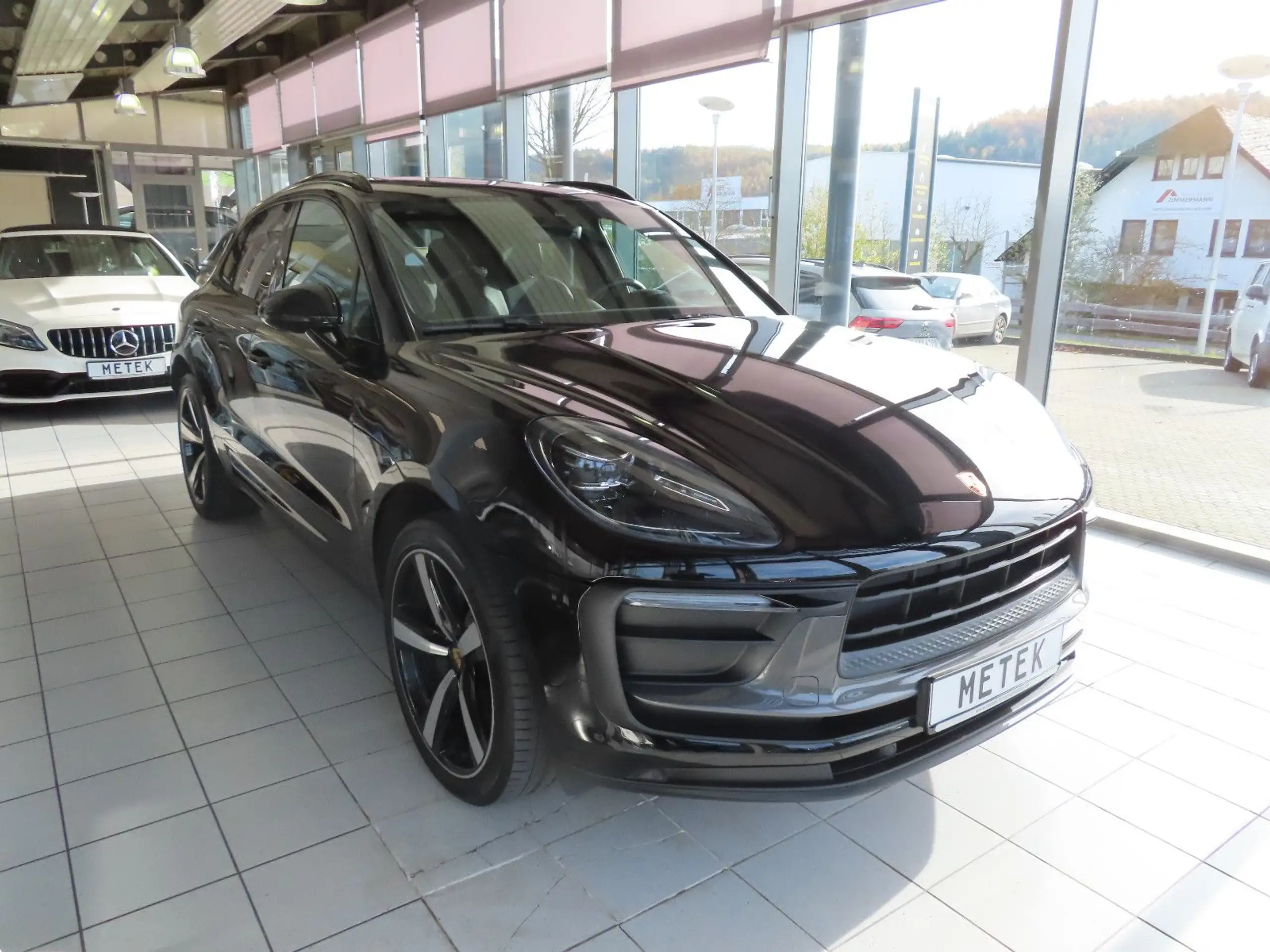 Porsche - Macan