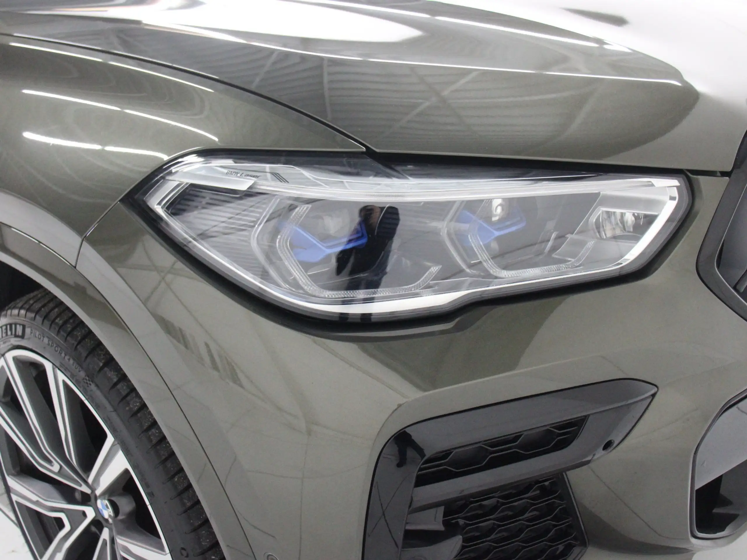 BMW - X6