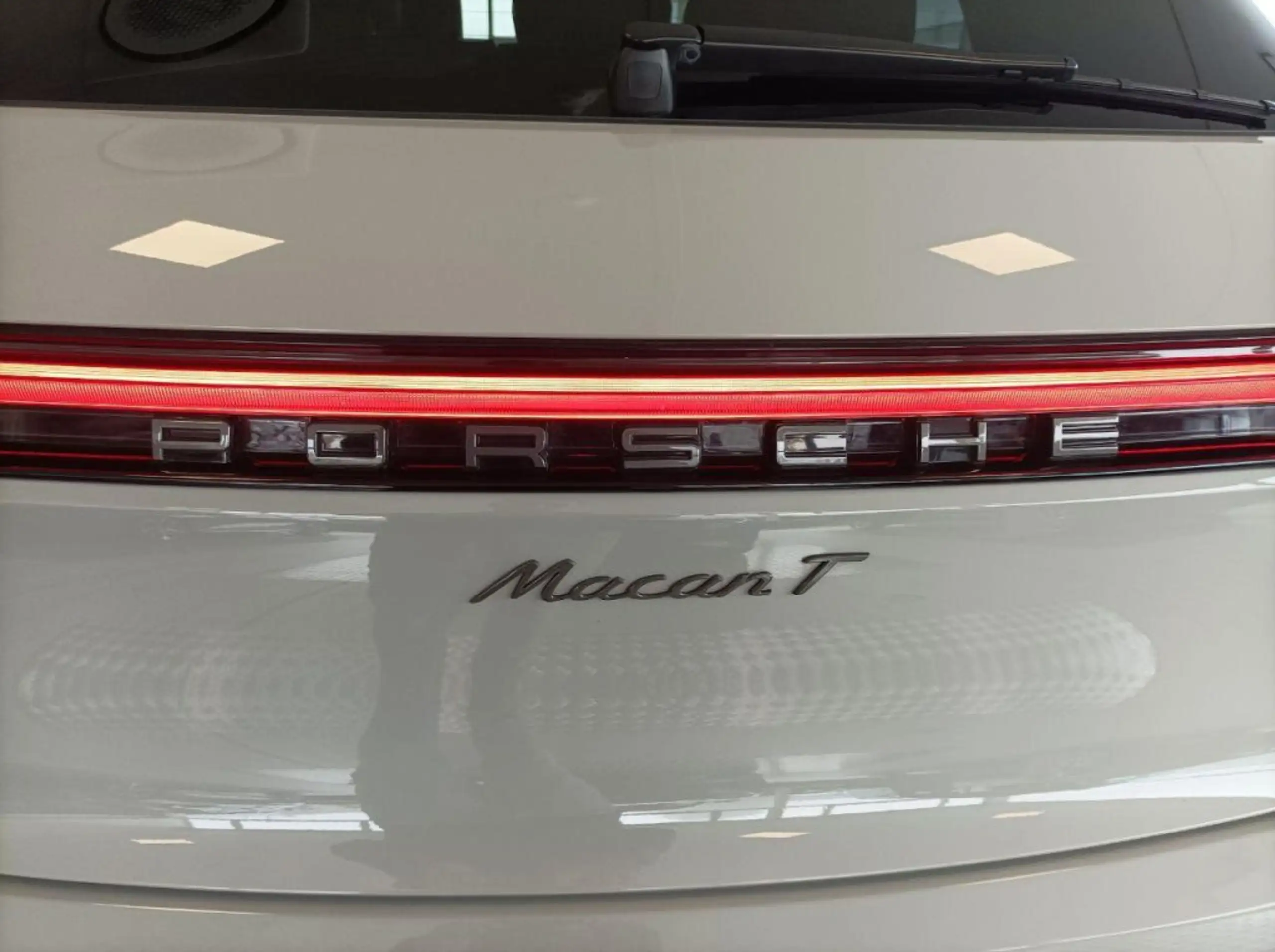 Porsche - Macan