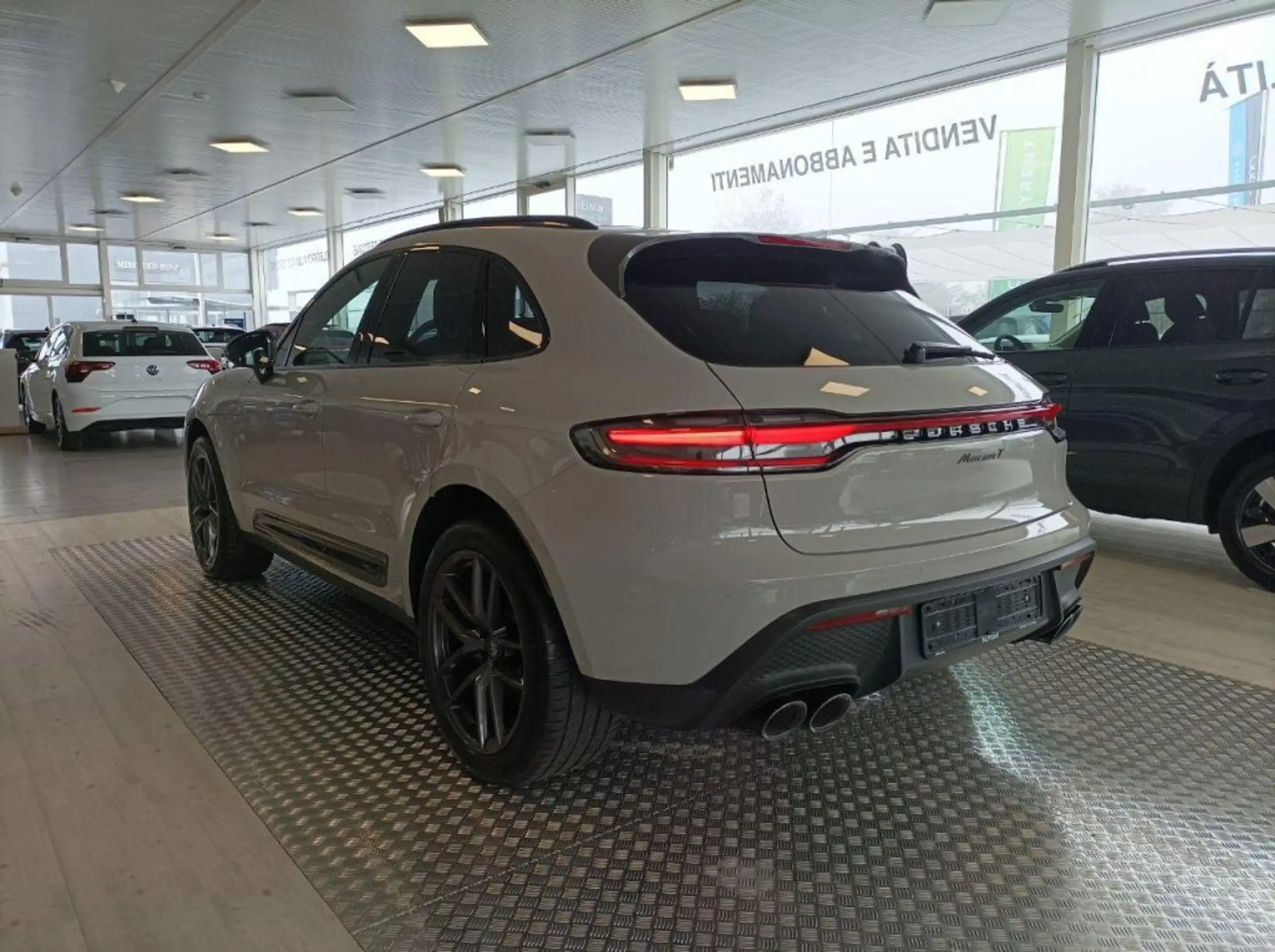 Porsche - Macan