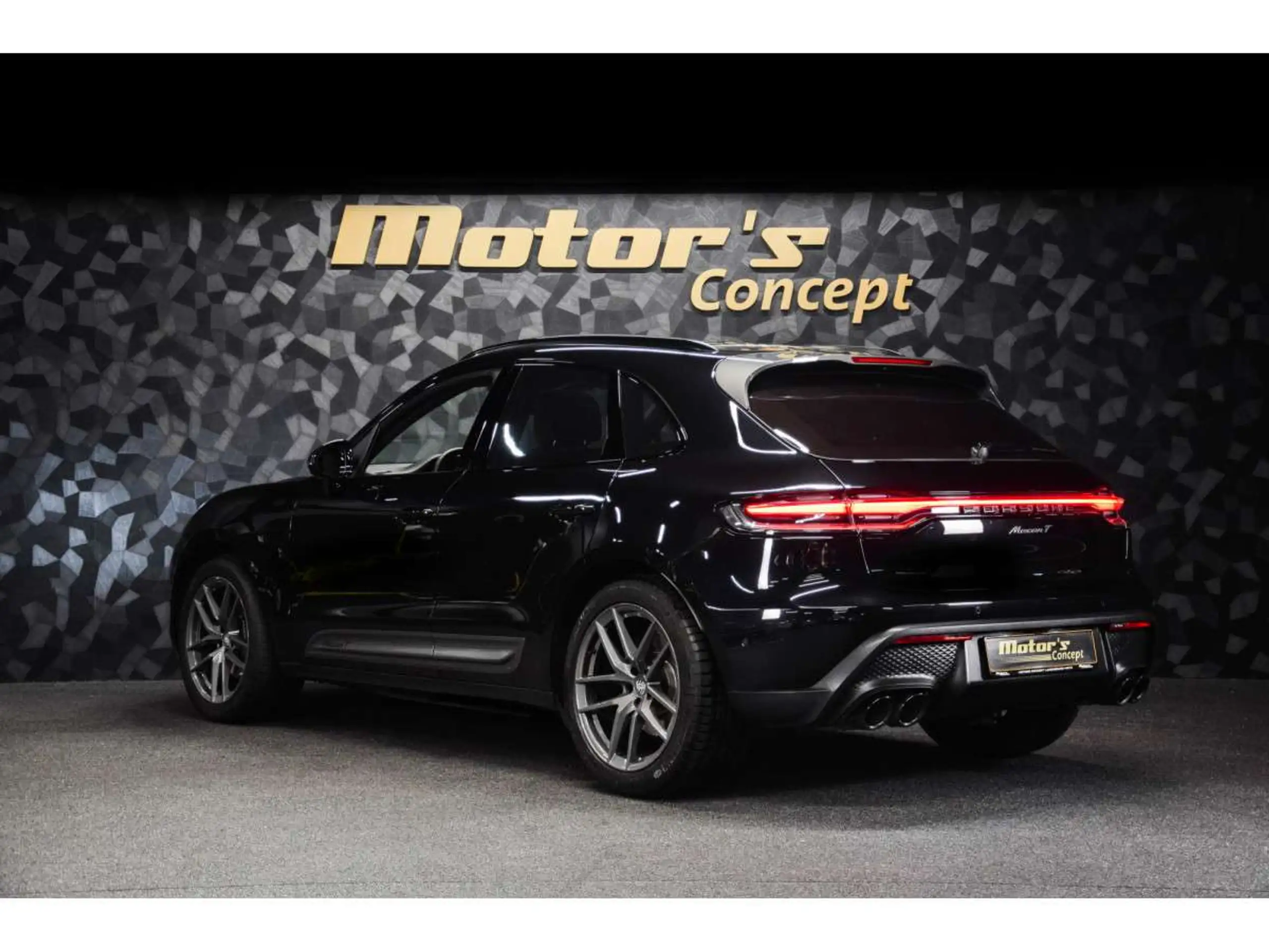 Porsche - Macan