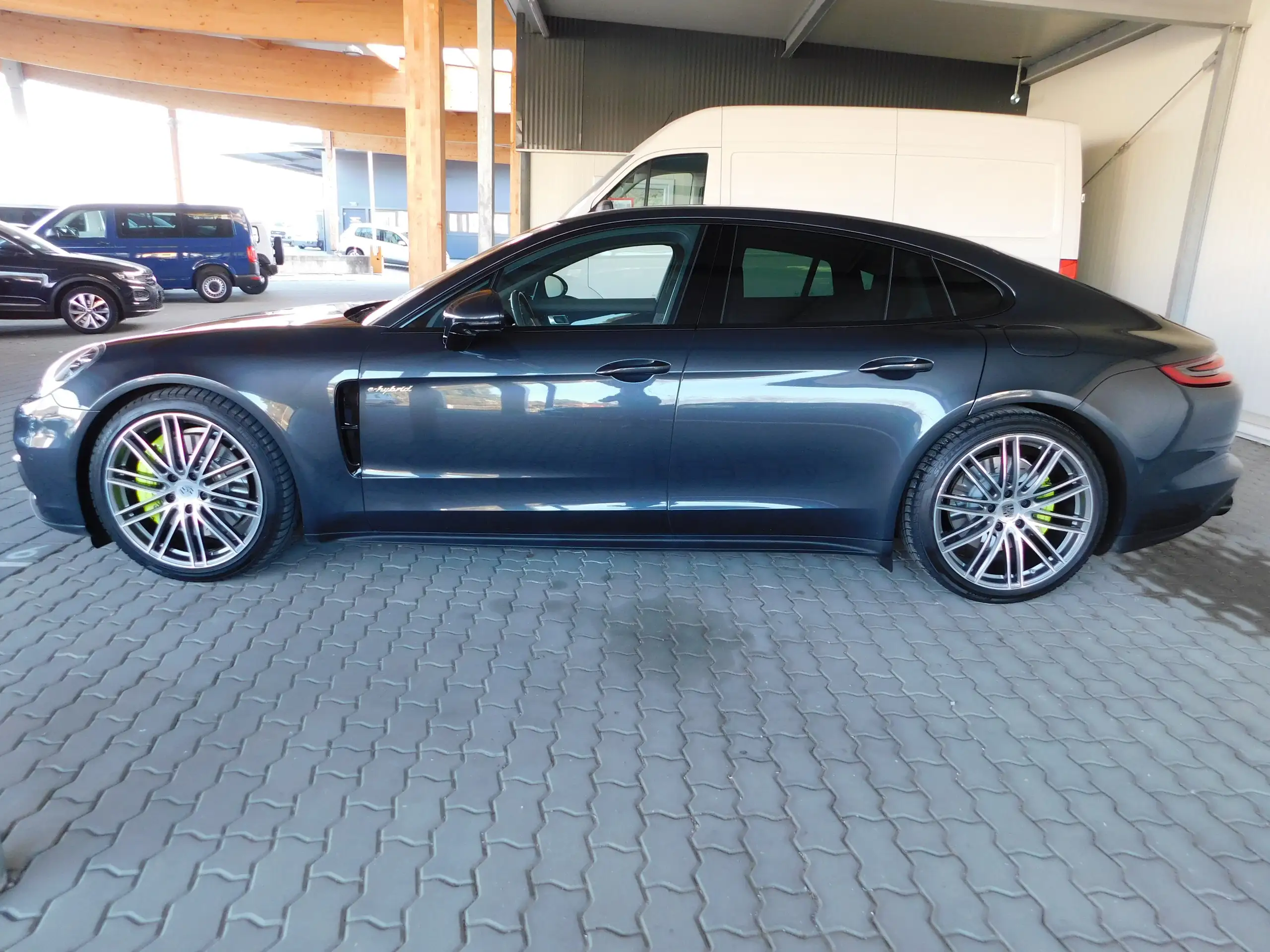 Porsche - Panamera