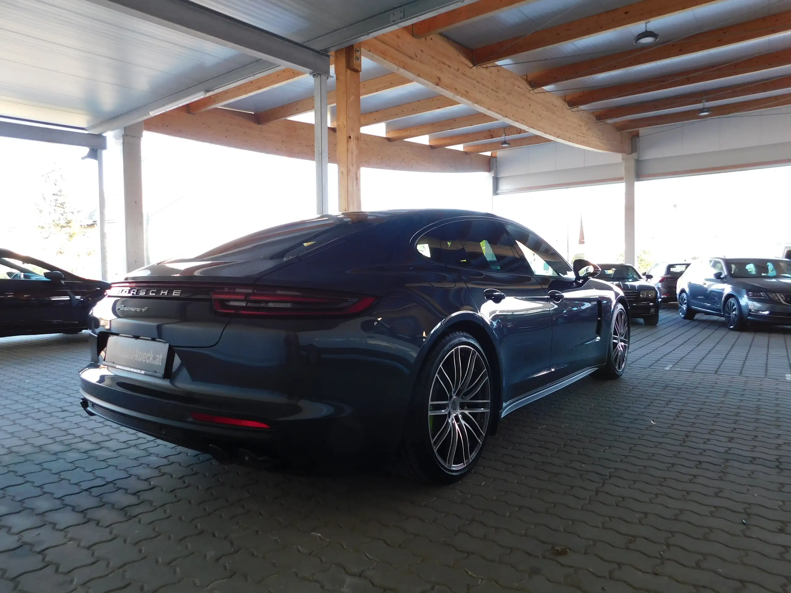 Porsche - Panamera