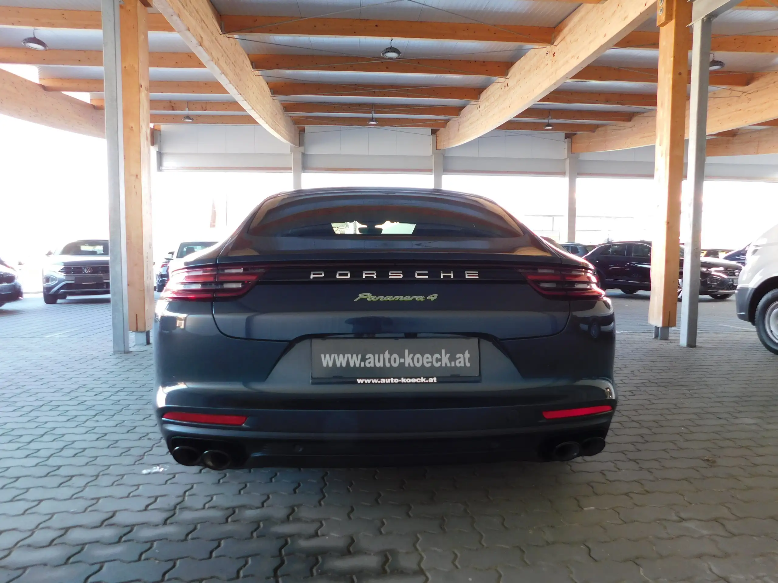 Porsche - Panamera