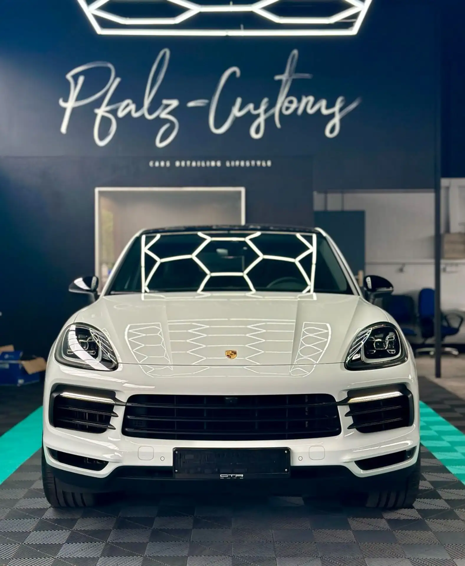 Porsche - Cayenne