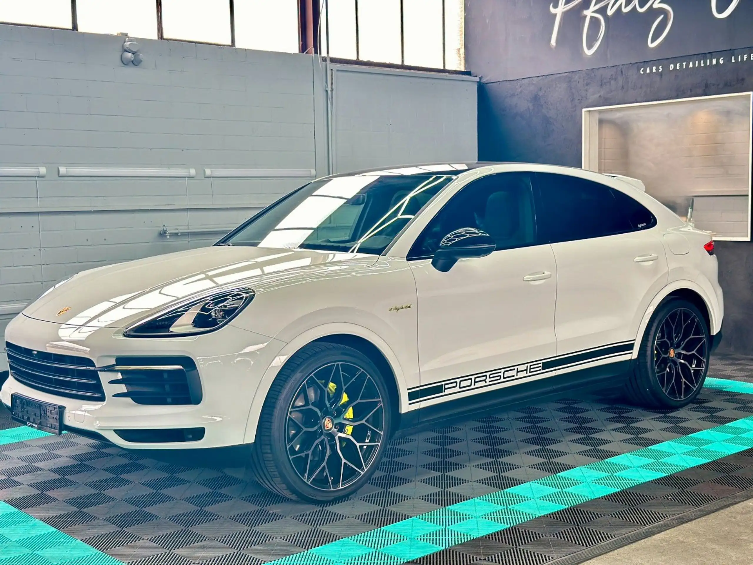 Porsche - Cayenne