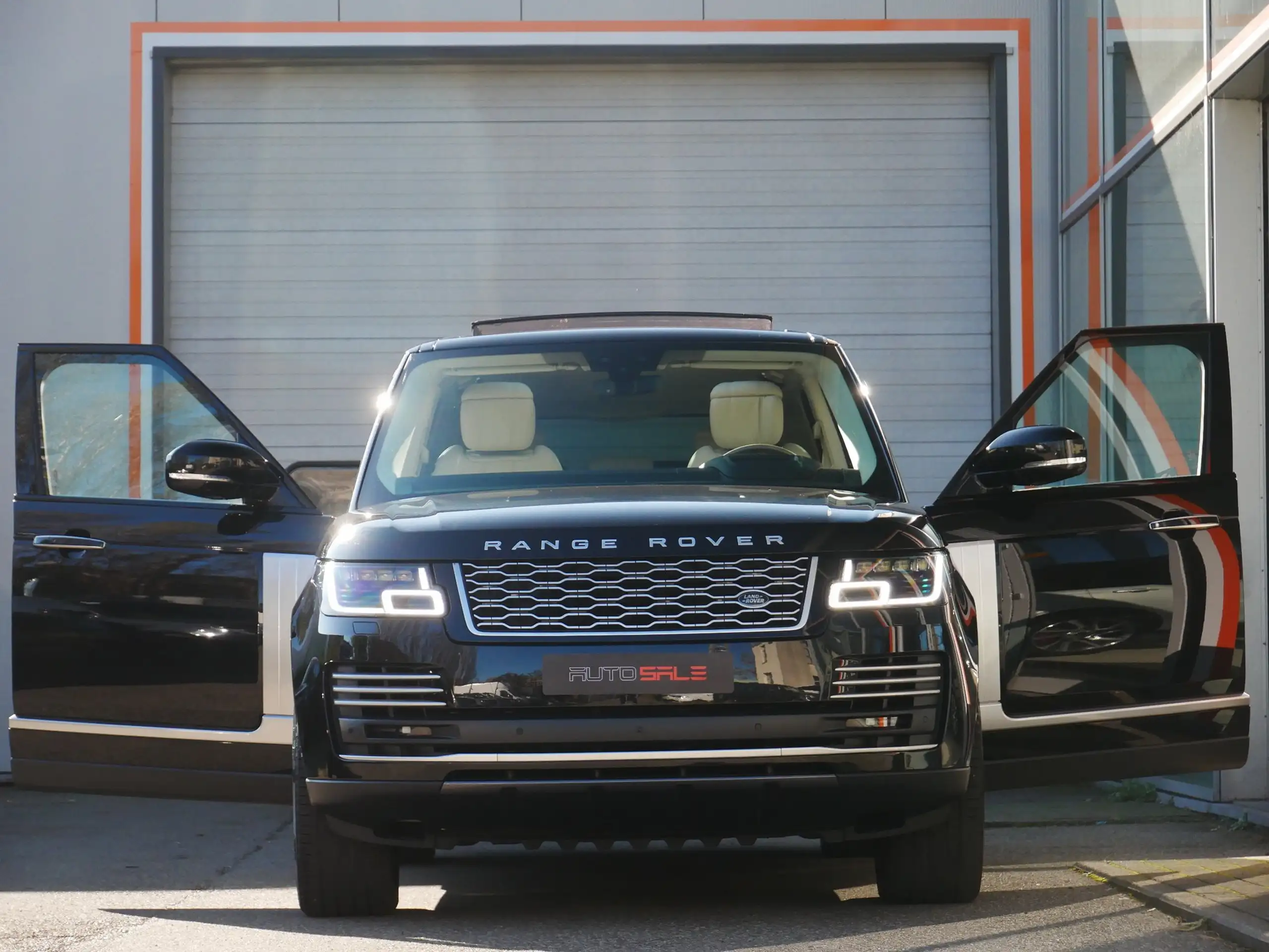 Land Rover - Range Rover