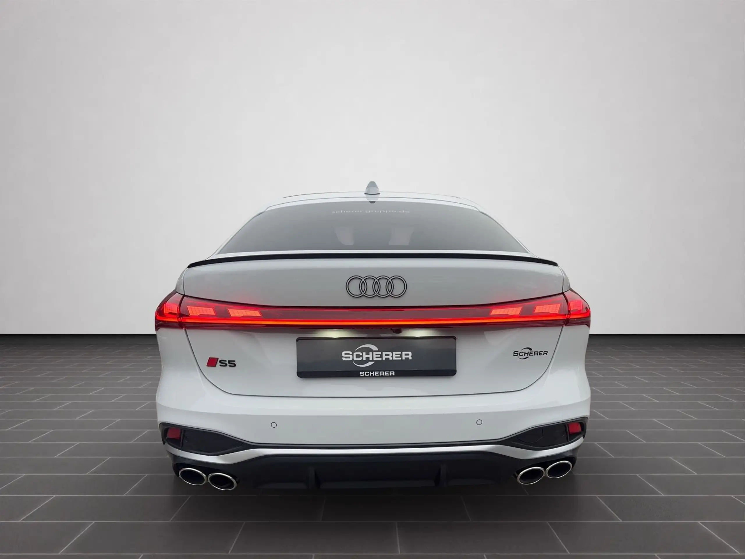 Audi - S5