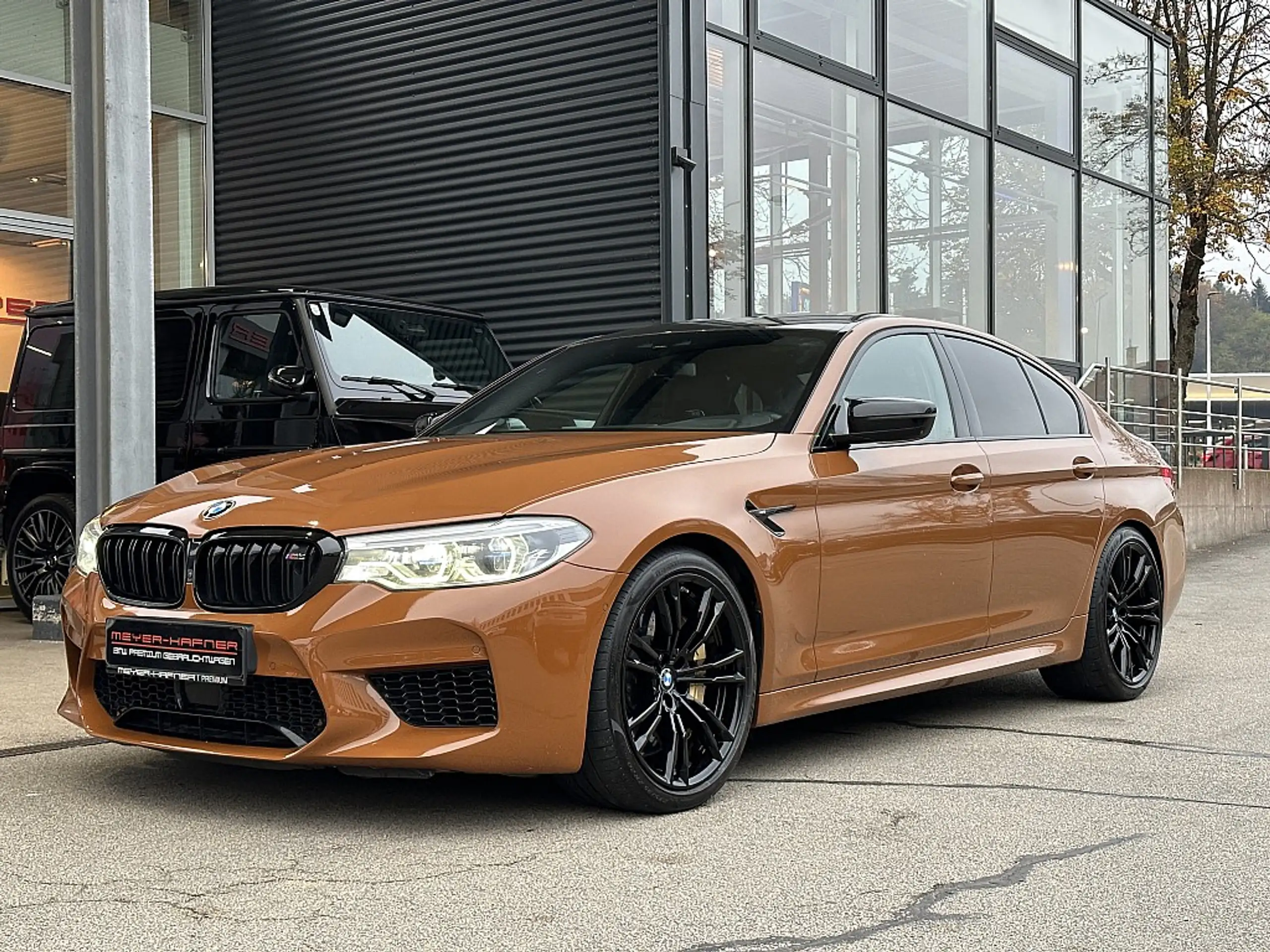 BMW - M5