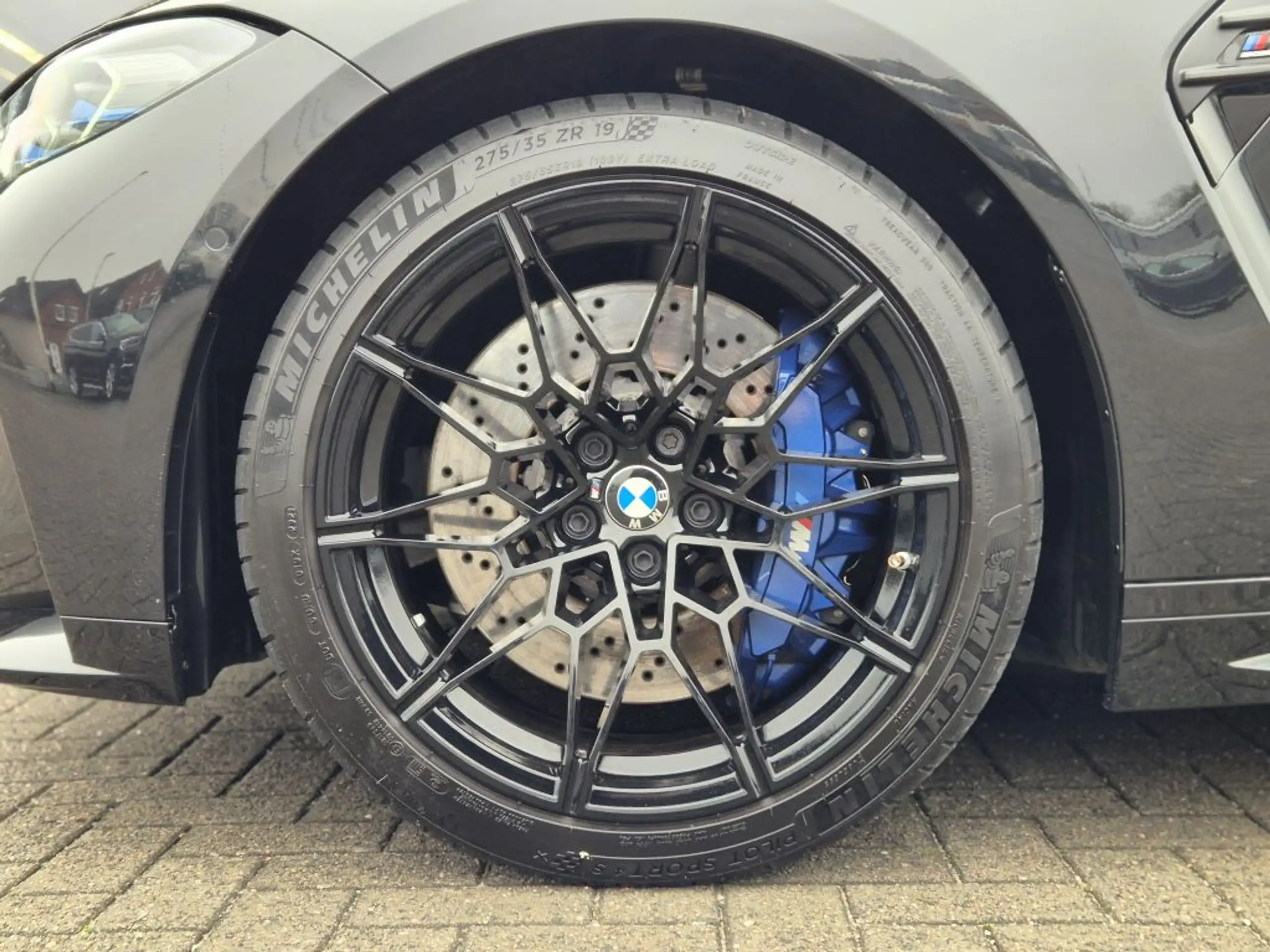 BMW - M4