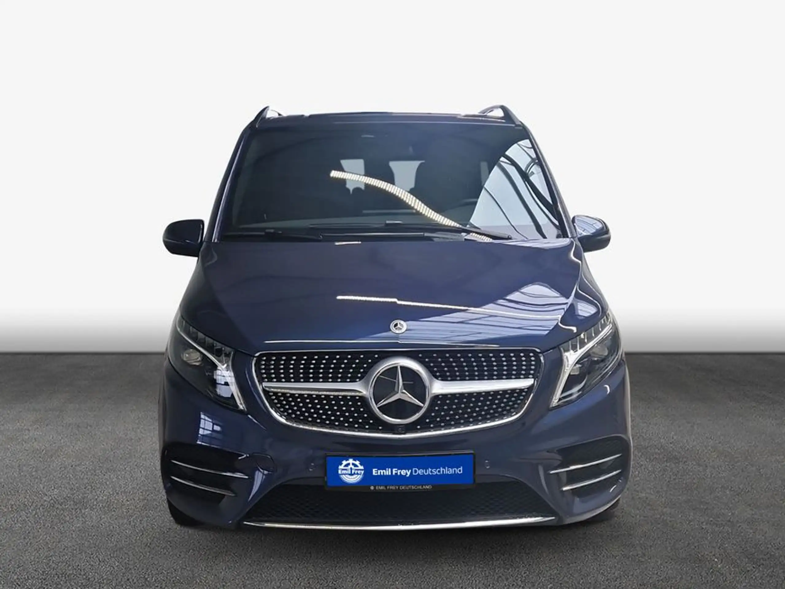 Mercedes-Benz - V 300