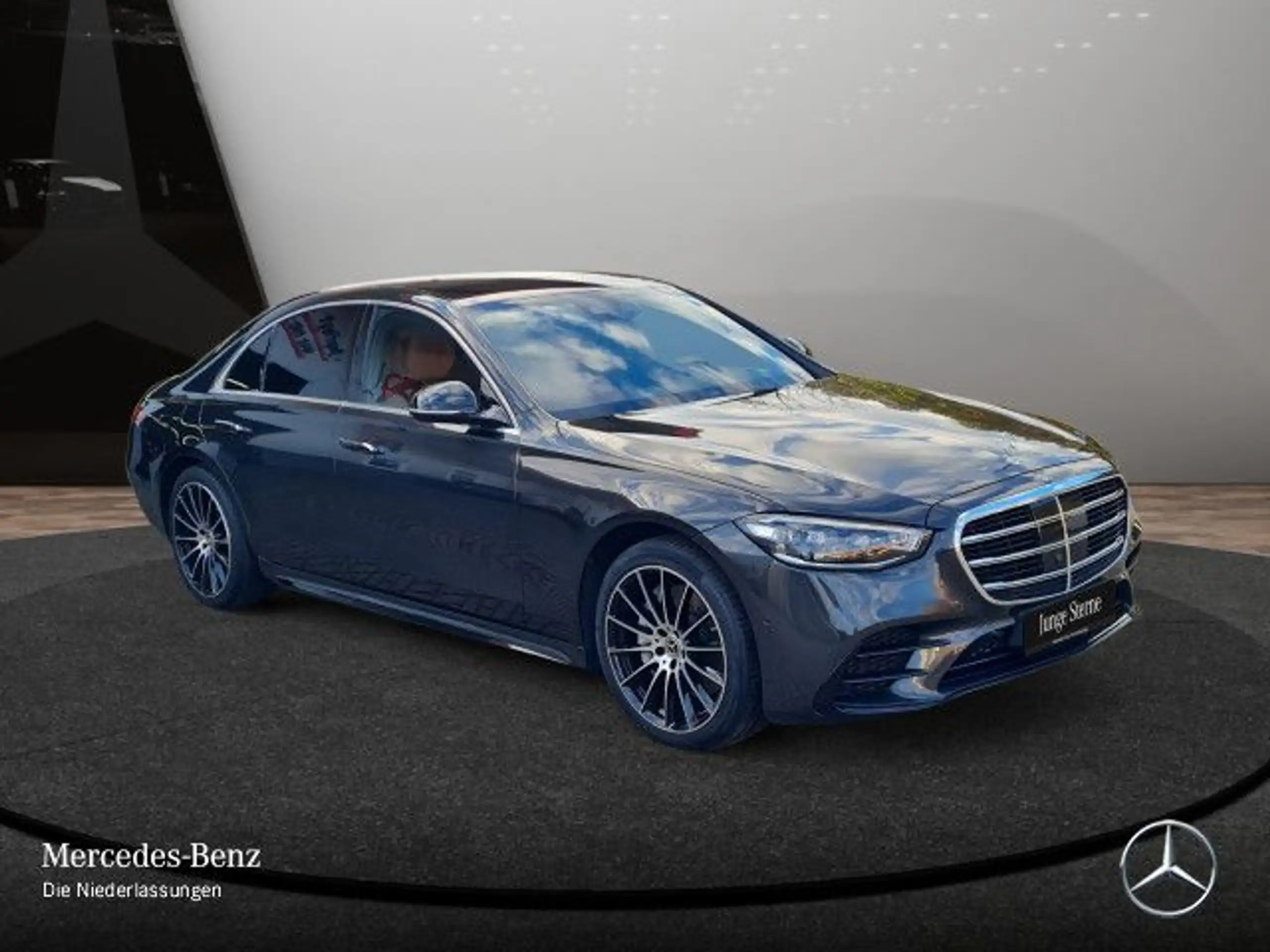 Mercedes-Benz - S 400