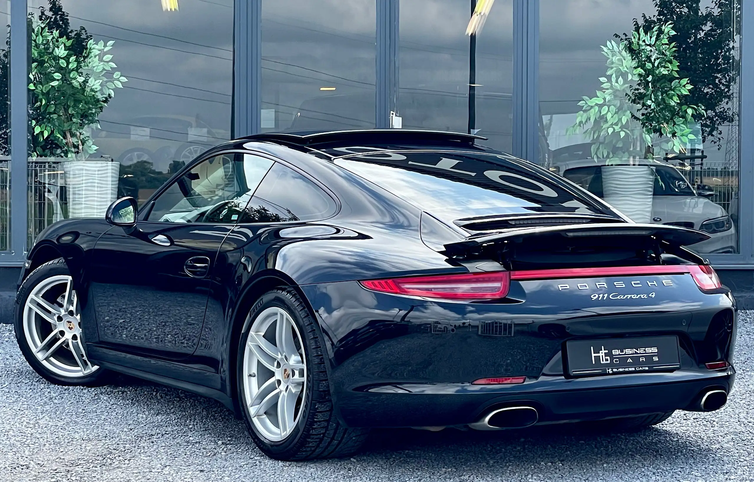 Porsche - 911