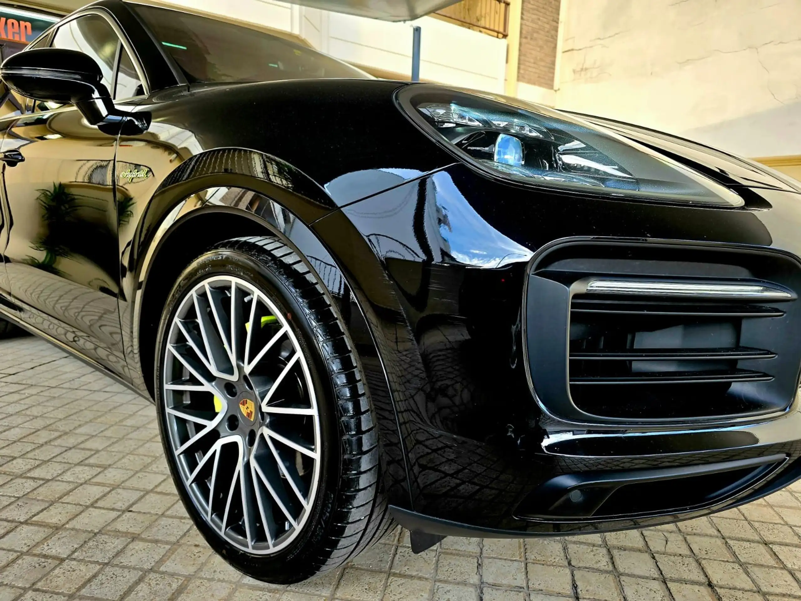 Porsche - Cayenne