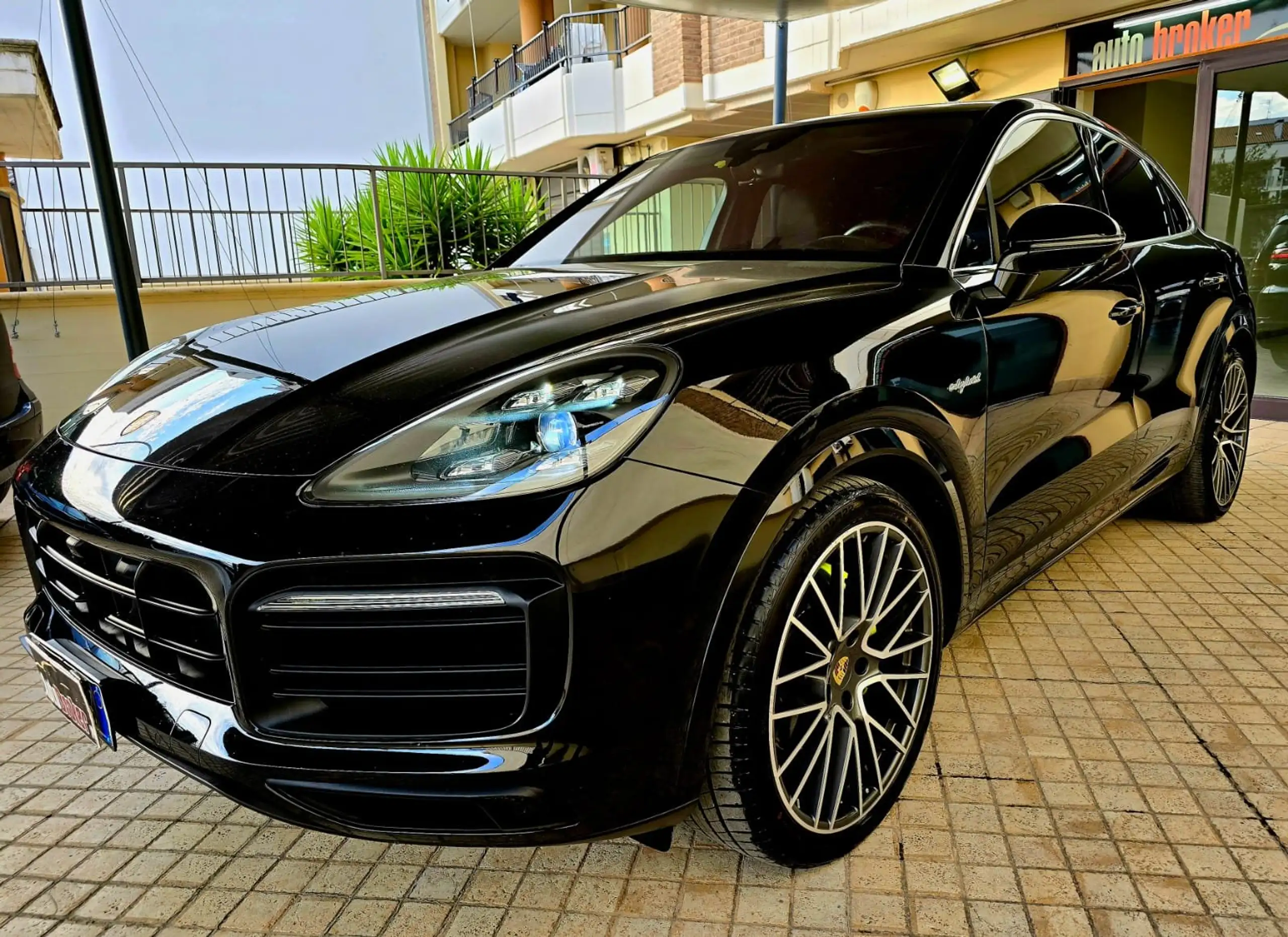 Porsche - Cayenne