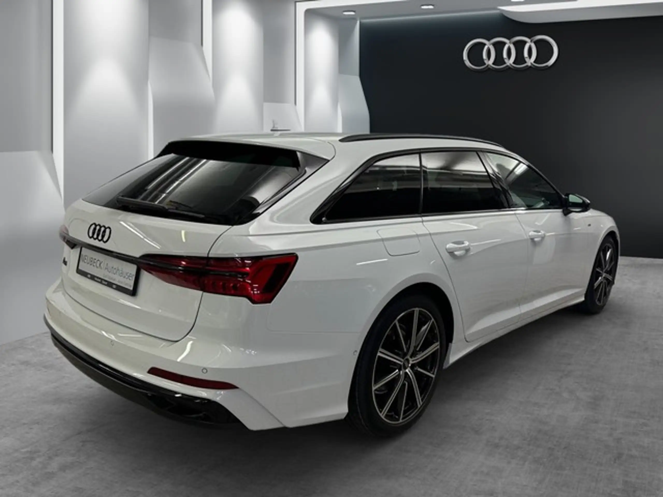 Audi - A6