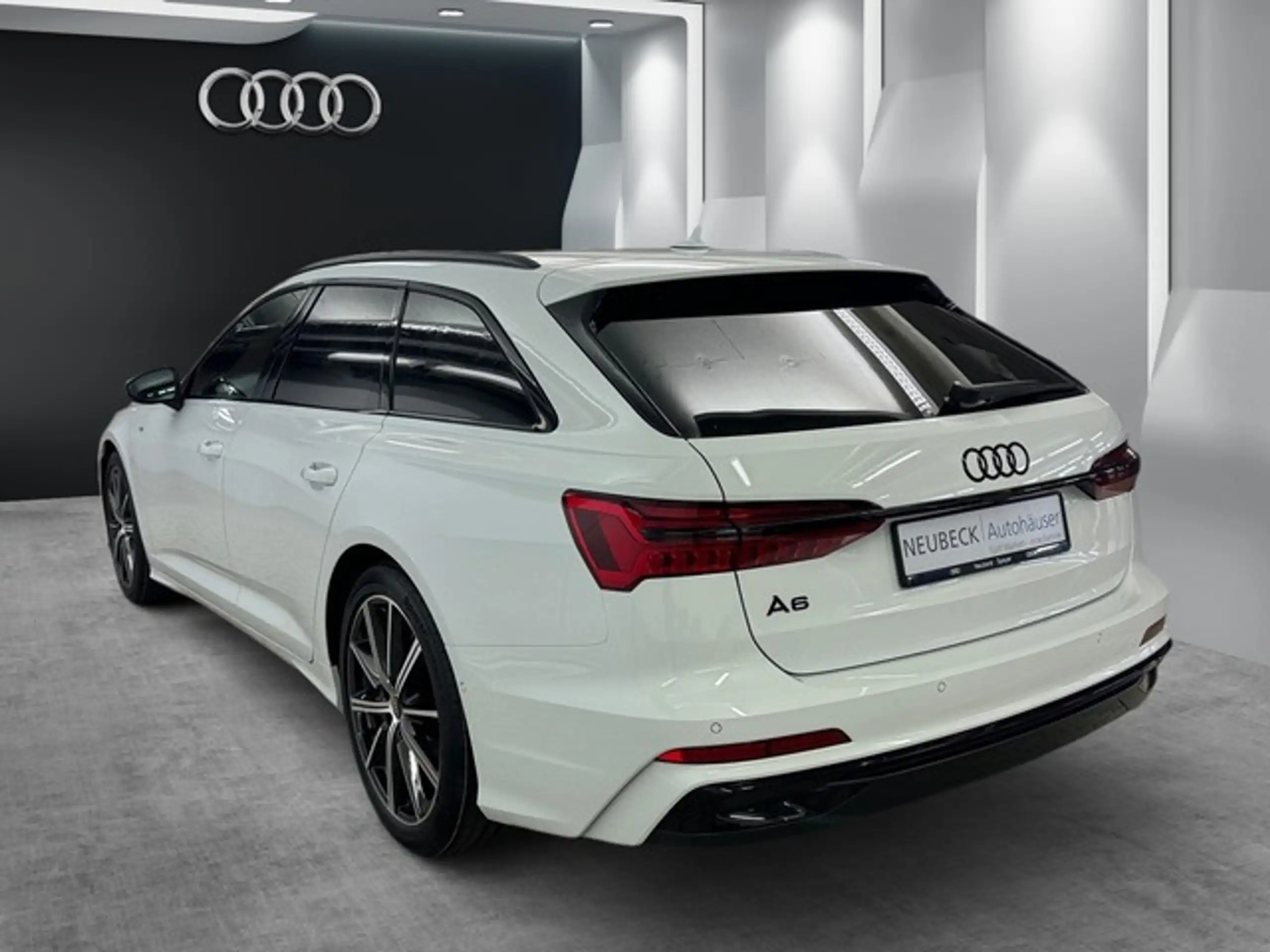 Audi - A6