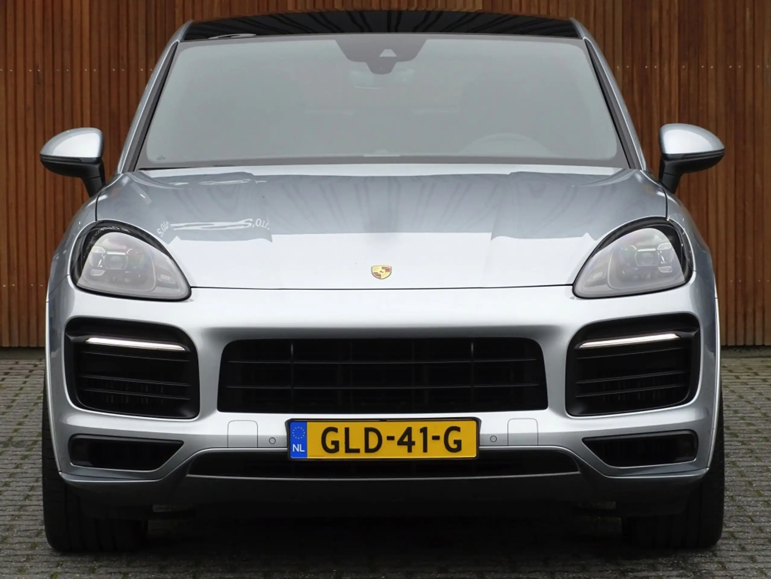 Porsche - Cayenne