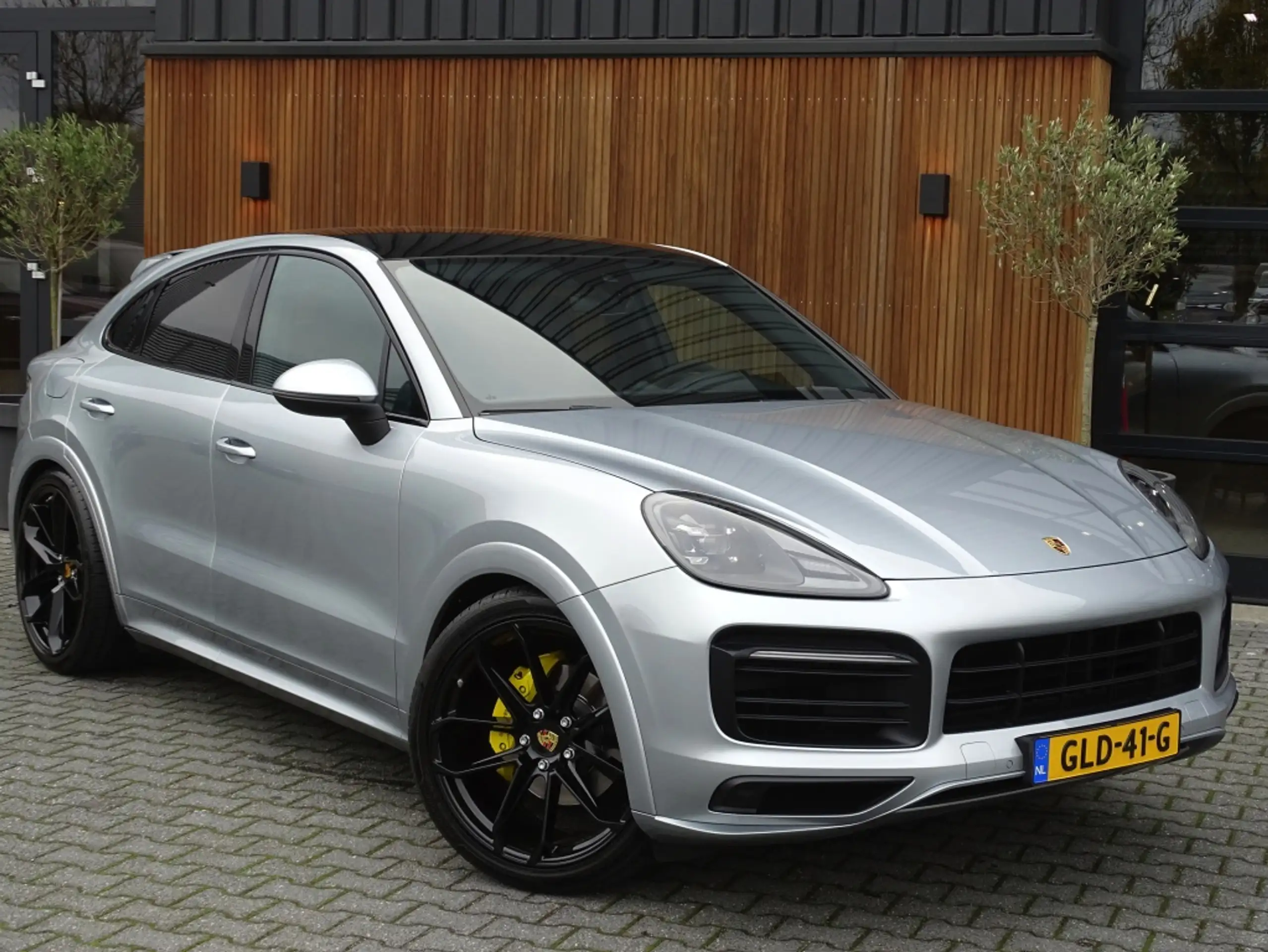 Porsche - Cayenne