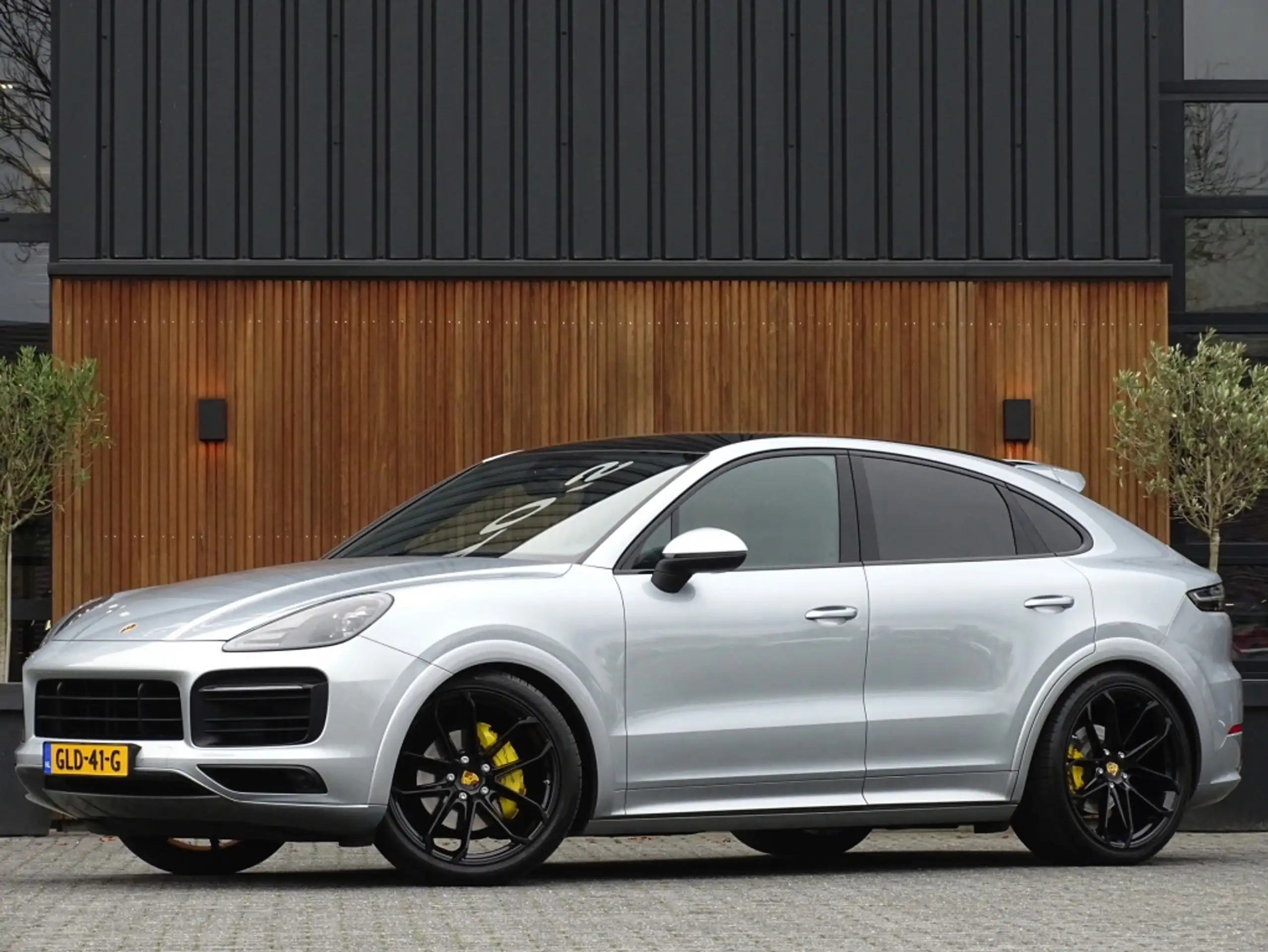 Porsche - Cayenne