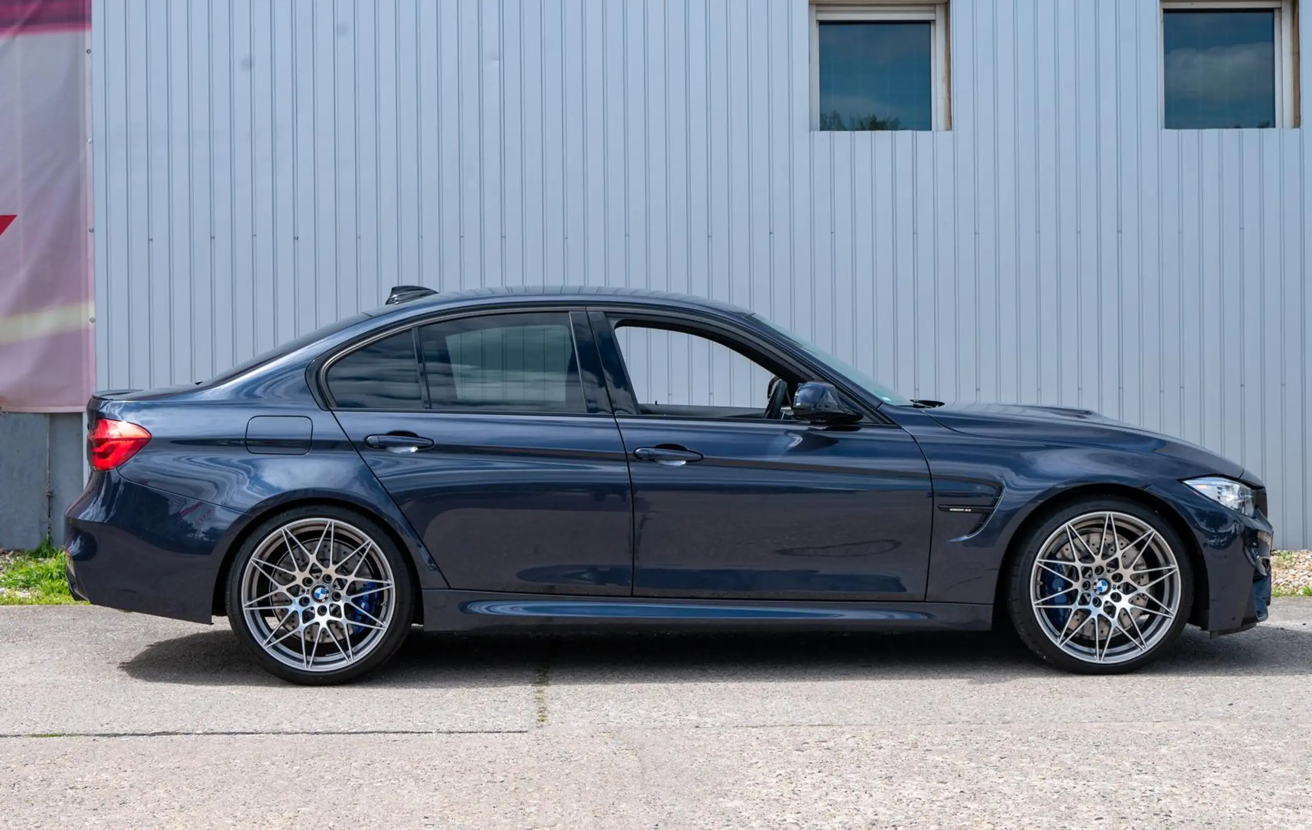 BMW - M3