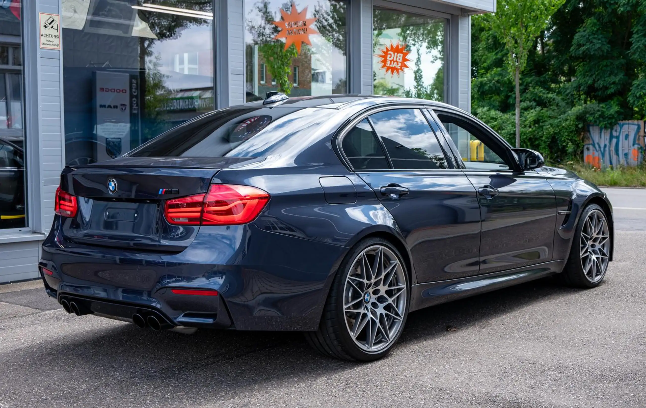 BMW - M3