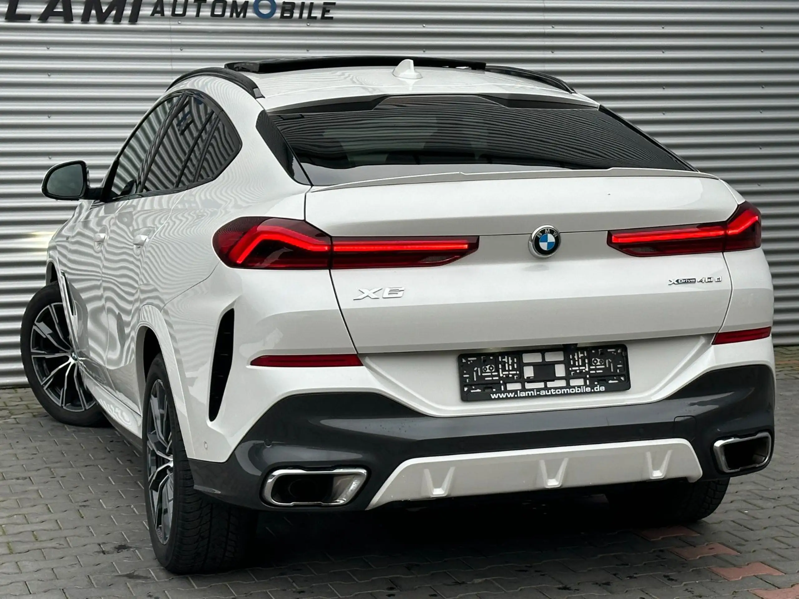 BMW - X6