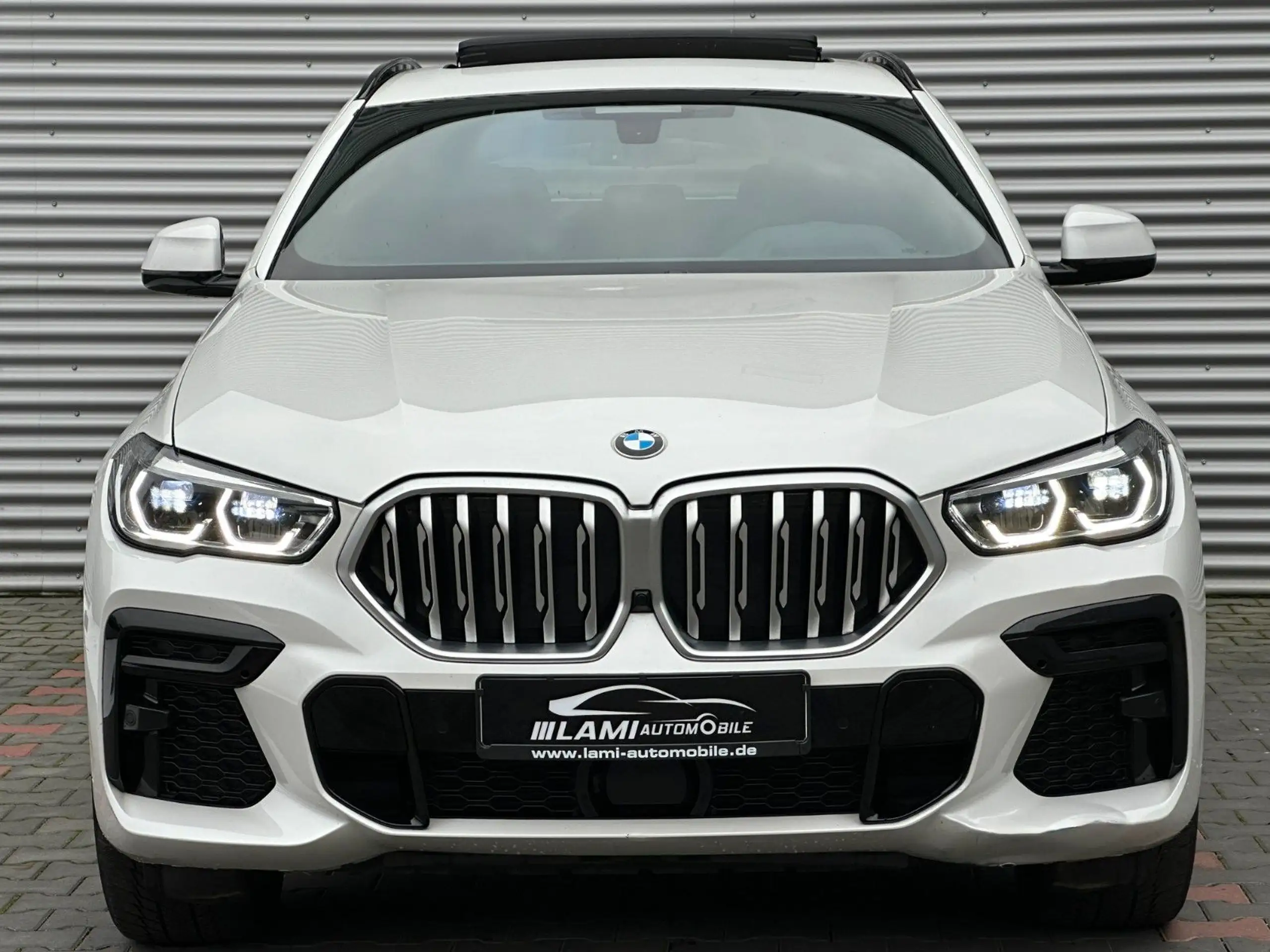 BMW - X6