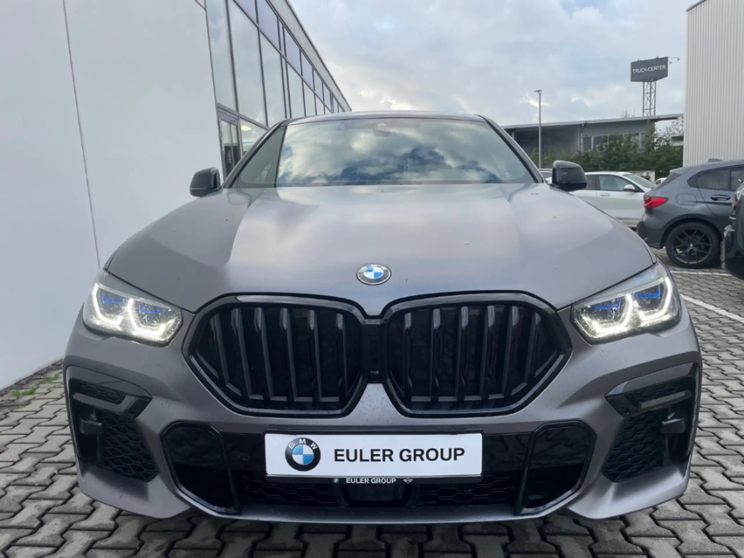 BMW - X6