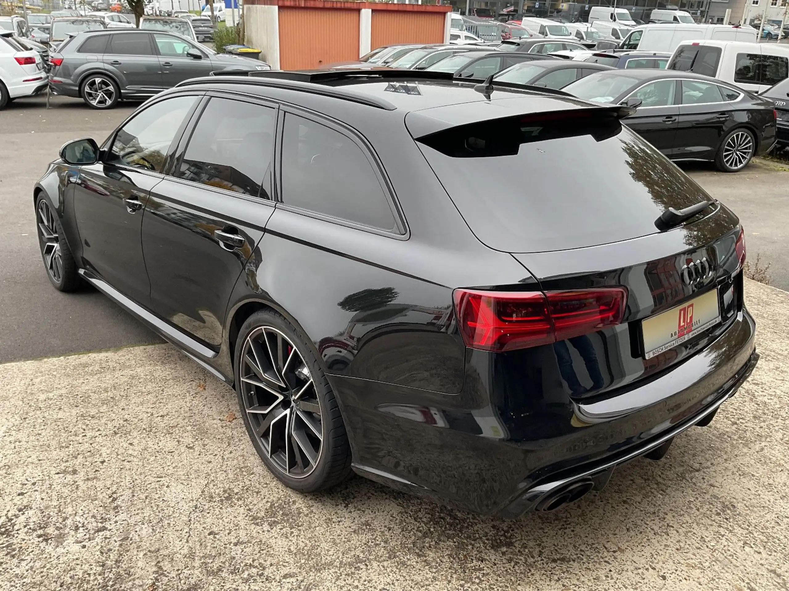 Audi - RS6