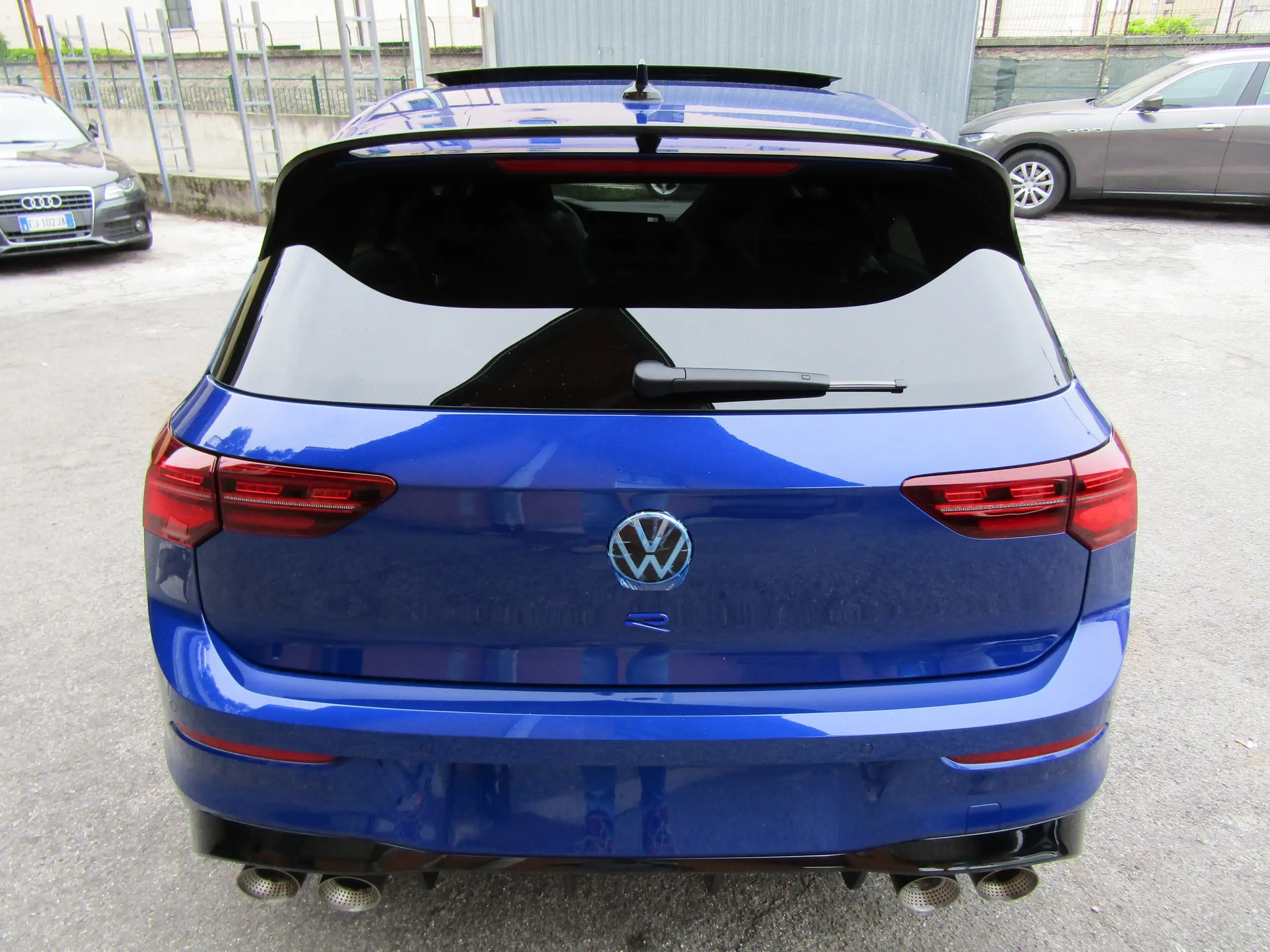 Volkswagen - Golf