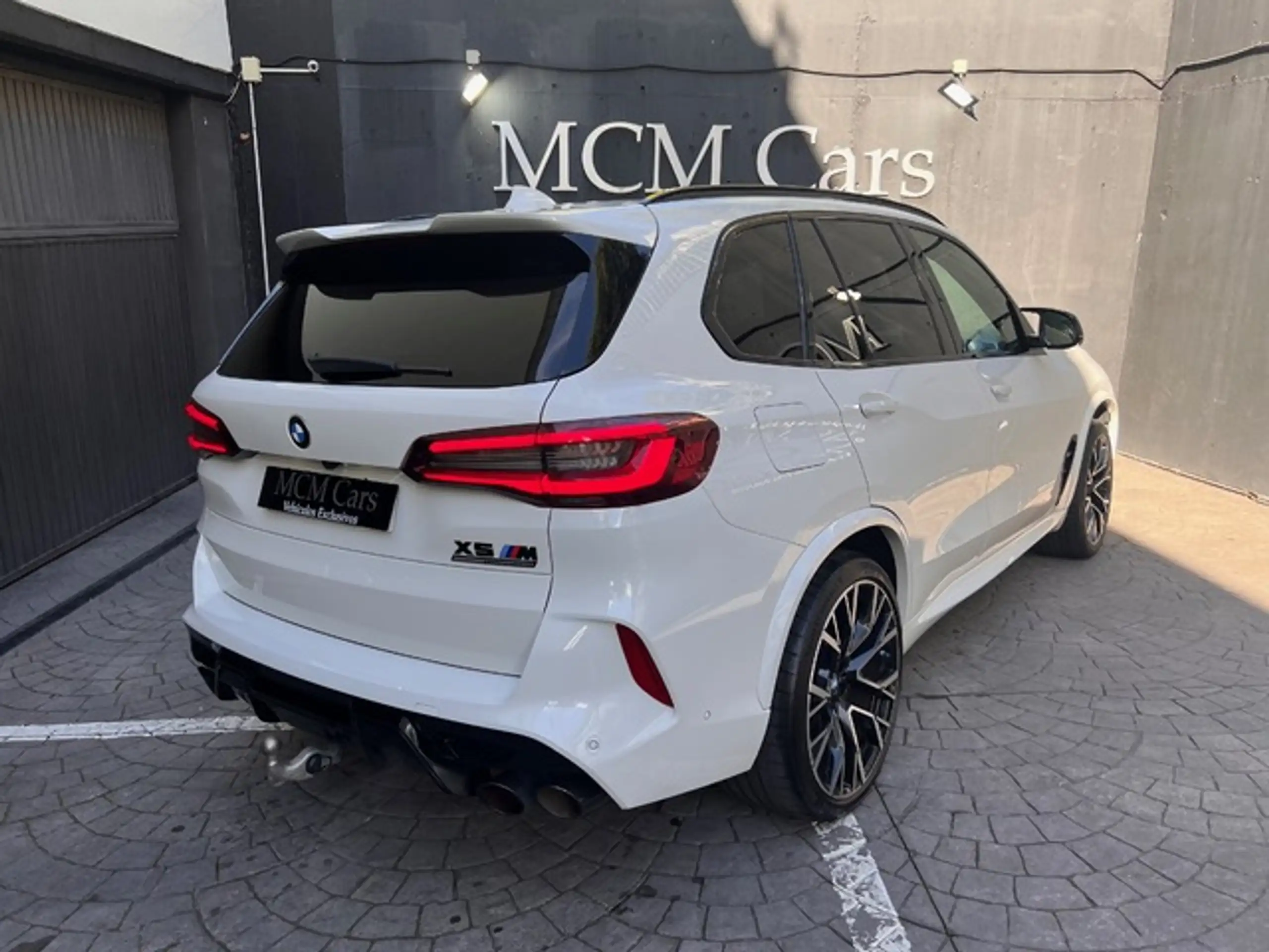 BMW - X5 M