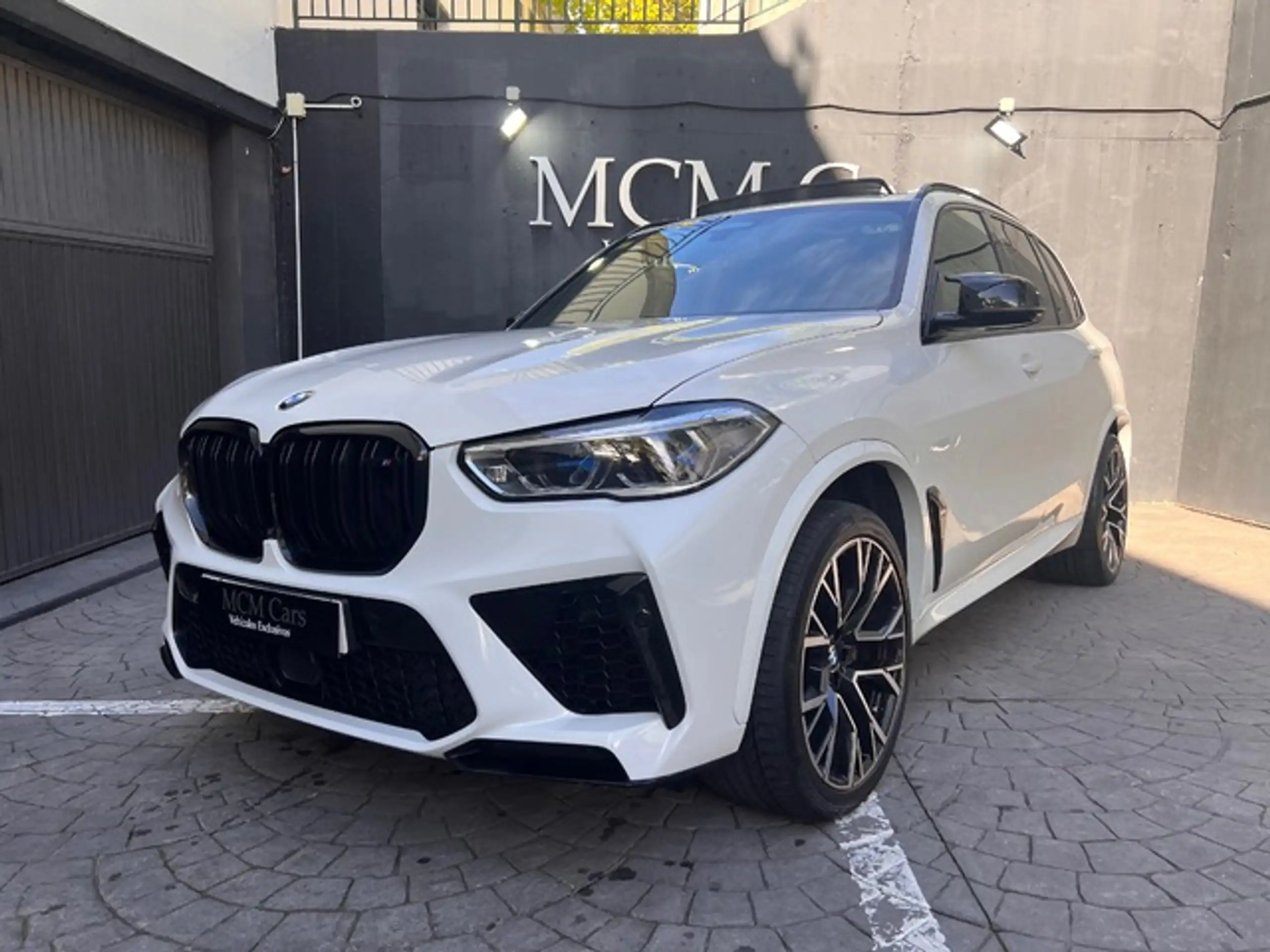 BMW - X5 M