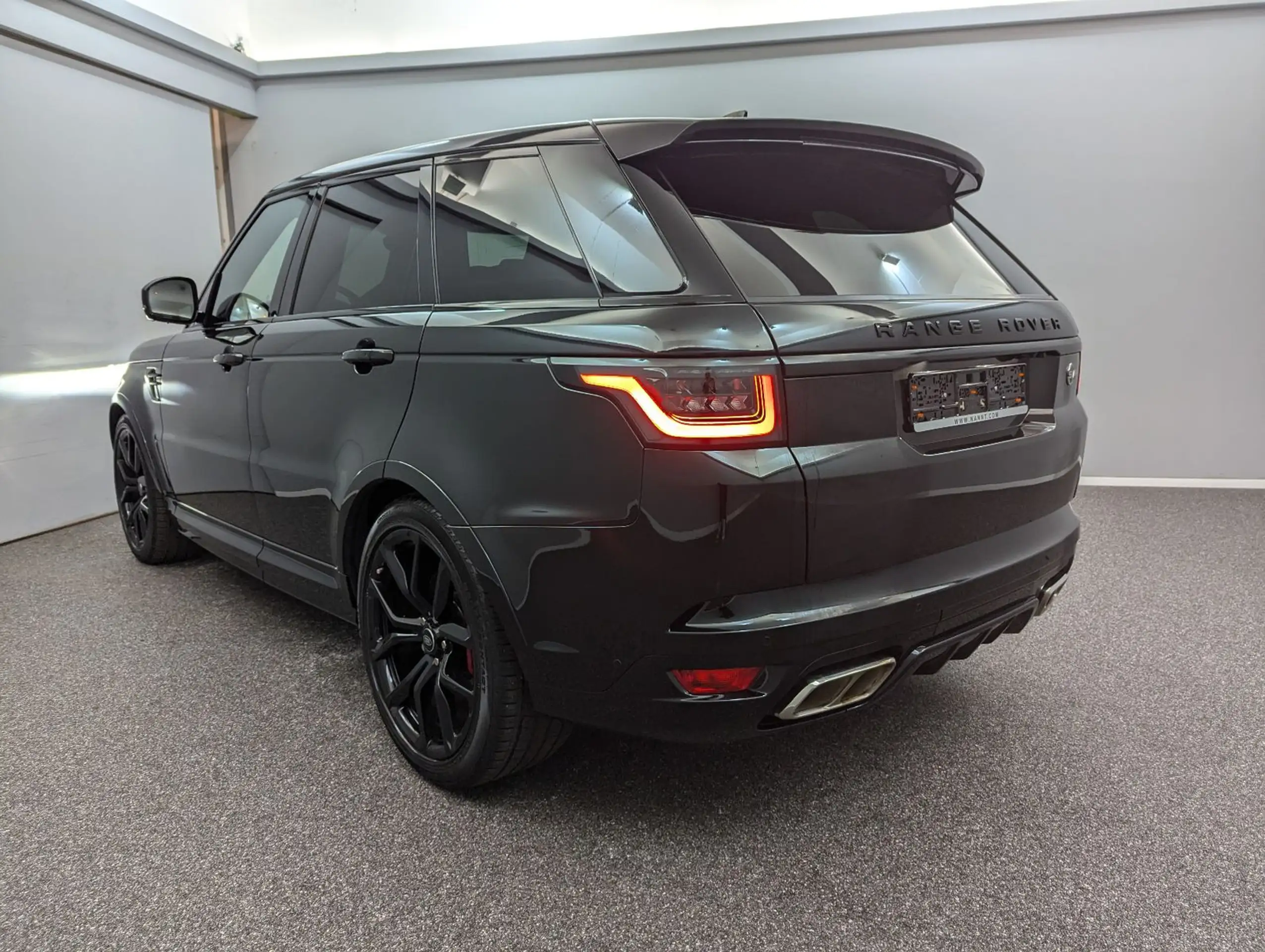 Land Rover - Range Rover Sport