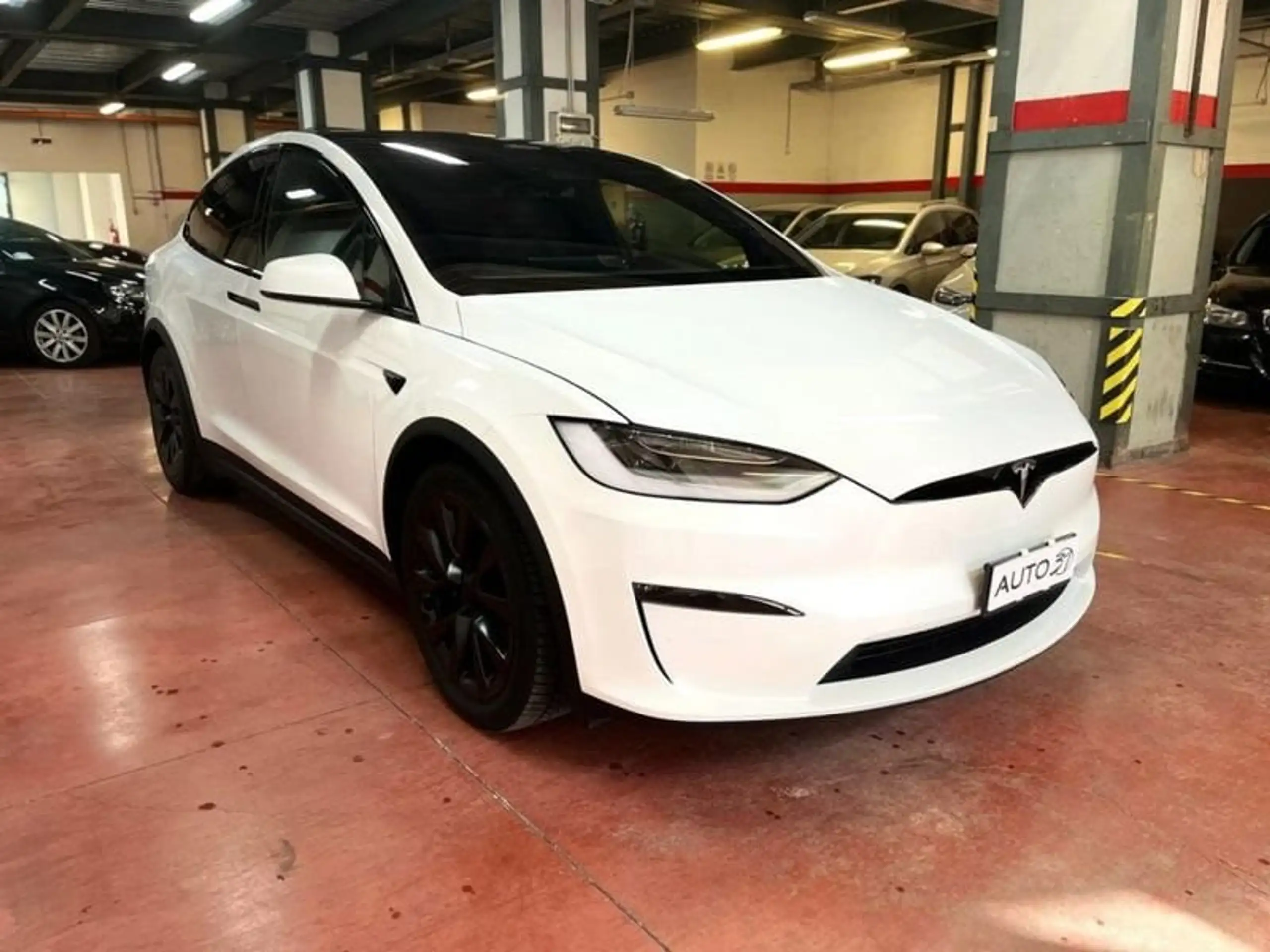 Tesla - Model X