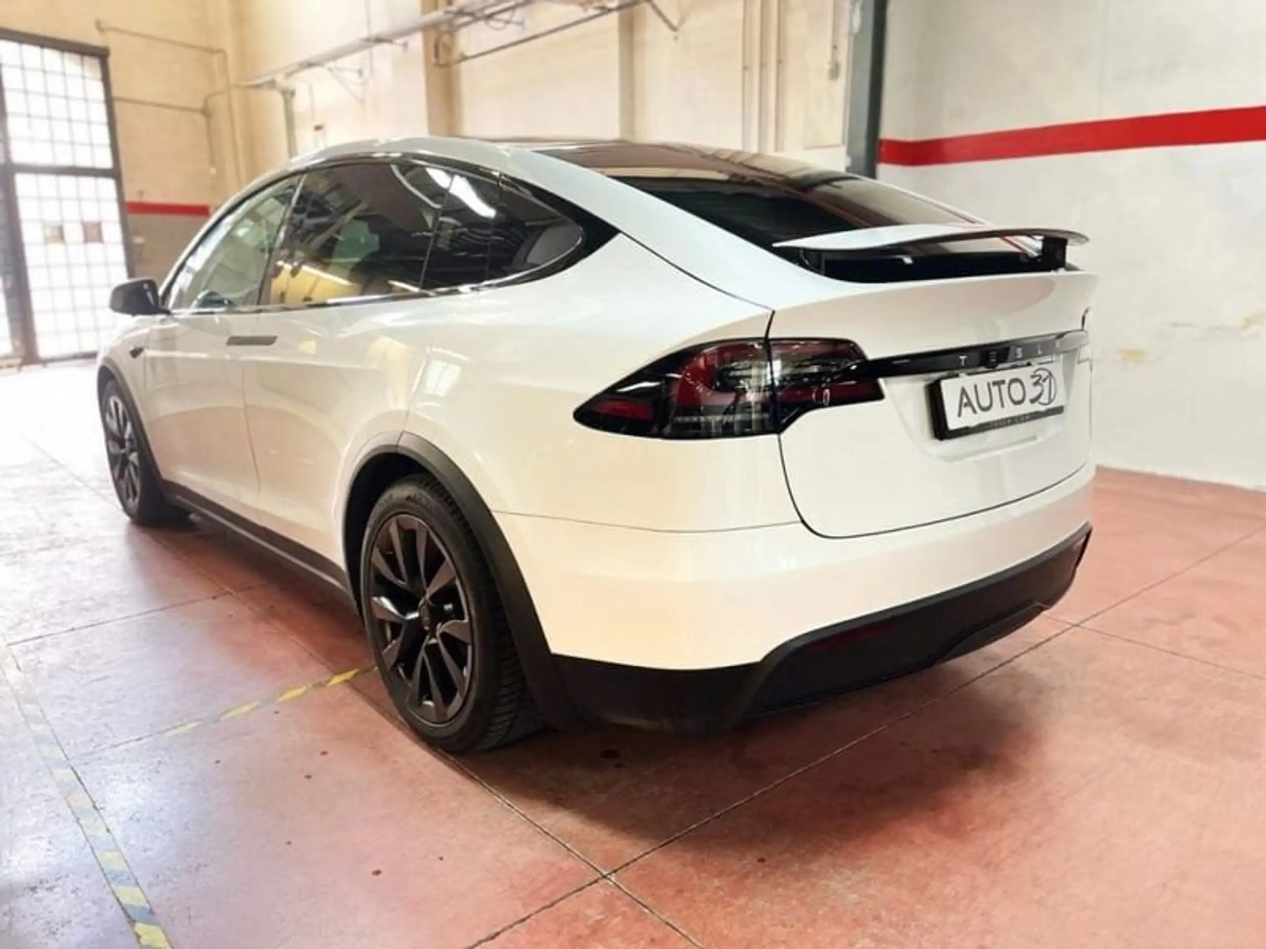 Tesla - Model X