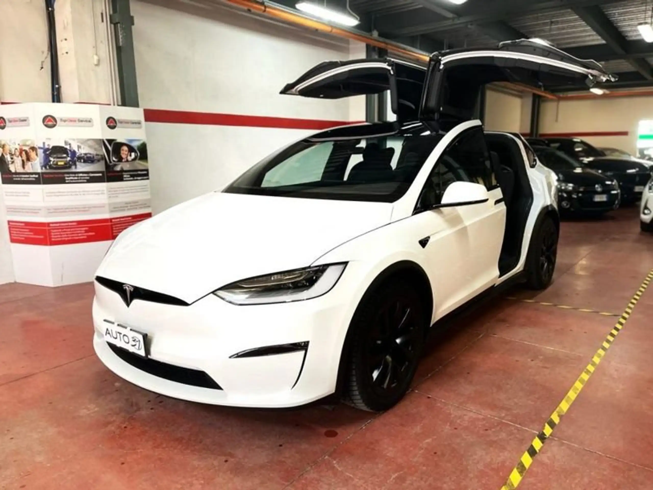 Tesla - Model X